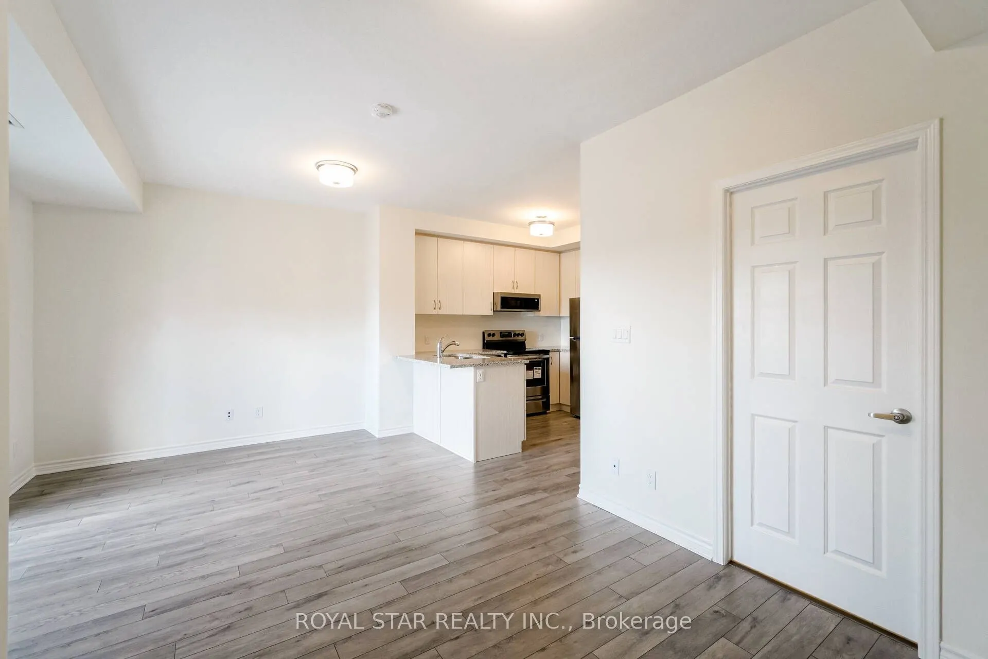 200 Lagerfeld Drive, #601