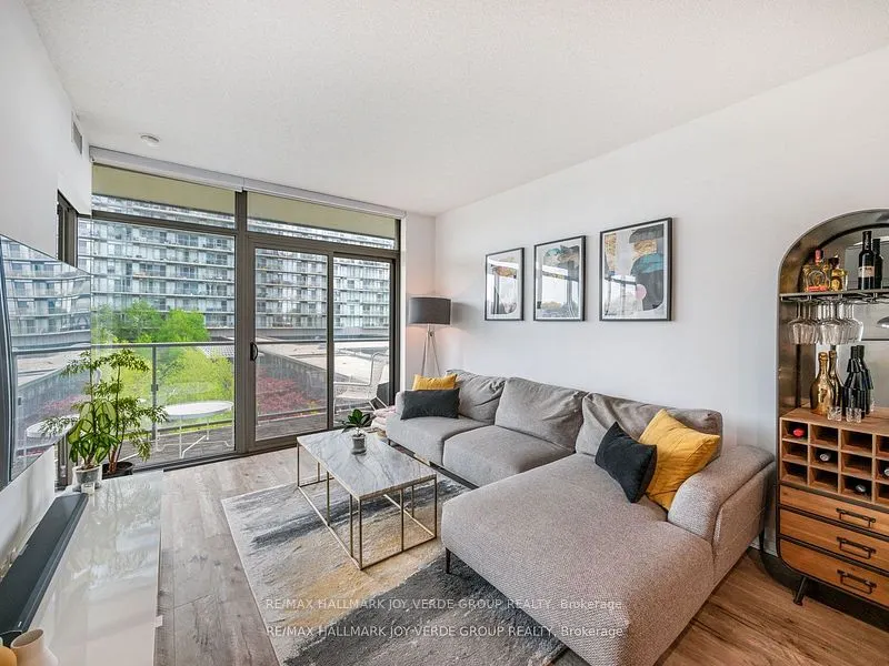 105 The Queensway, #314