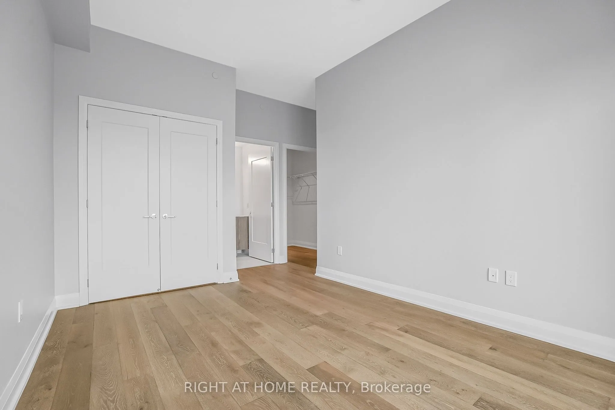 293 The Kingsway, #705