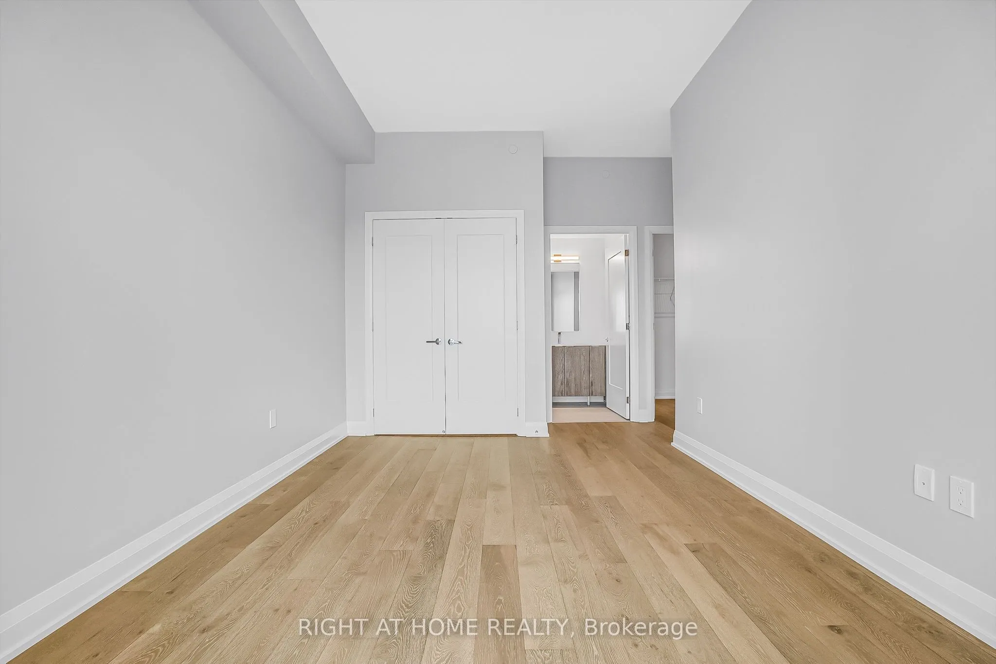 293 The Kingsway, #705