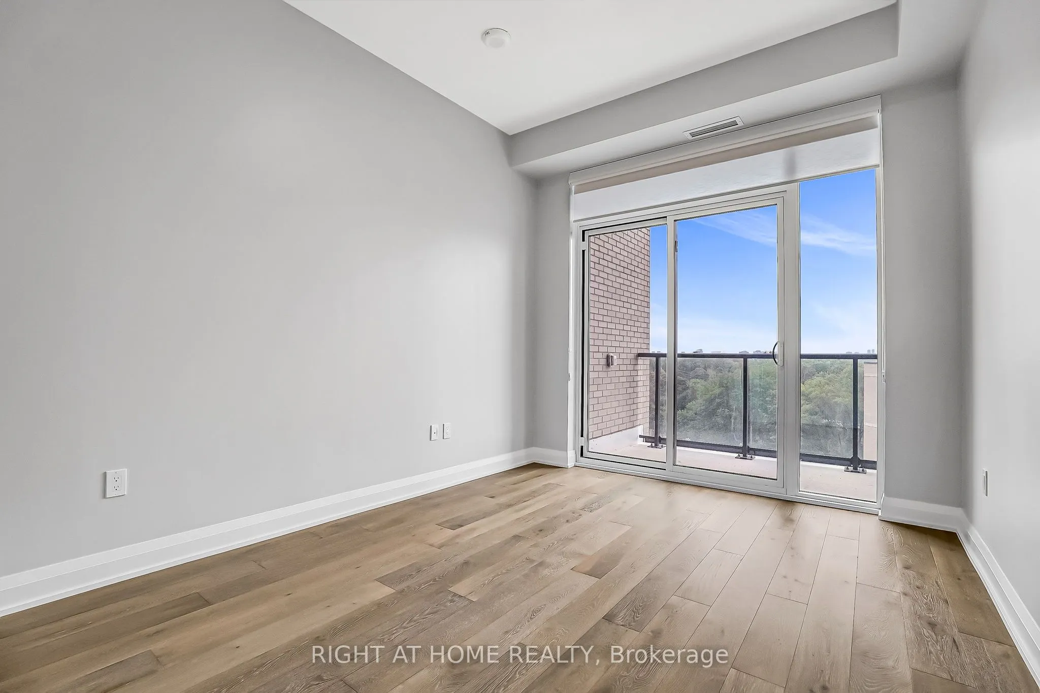 293 The Kingsway, #705