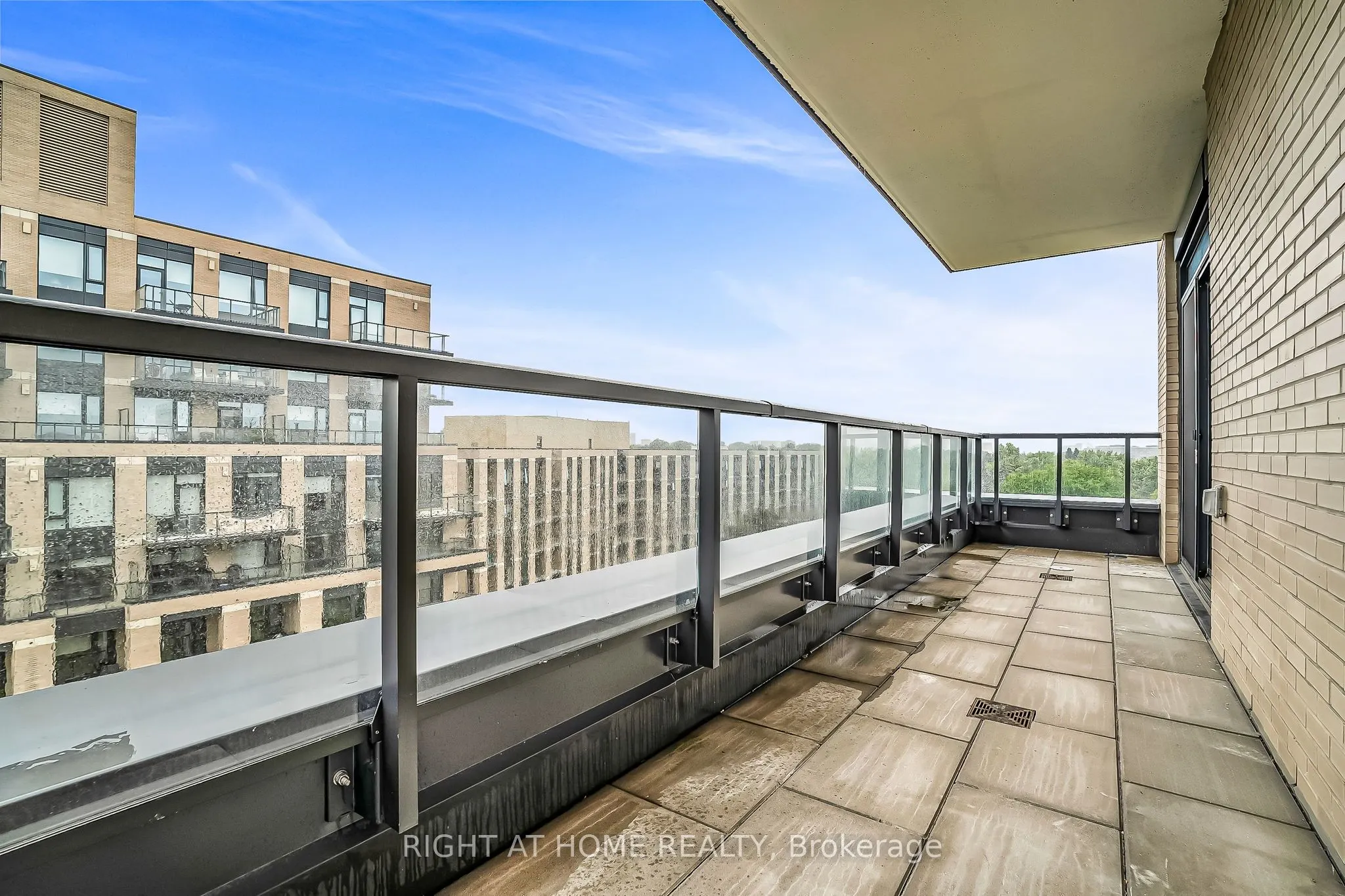 293 The Kingsway, #705