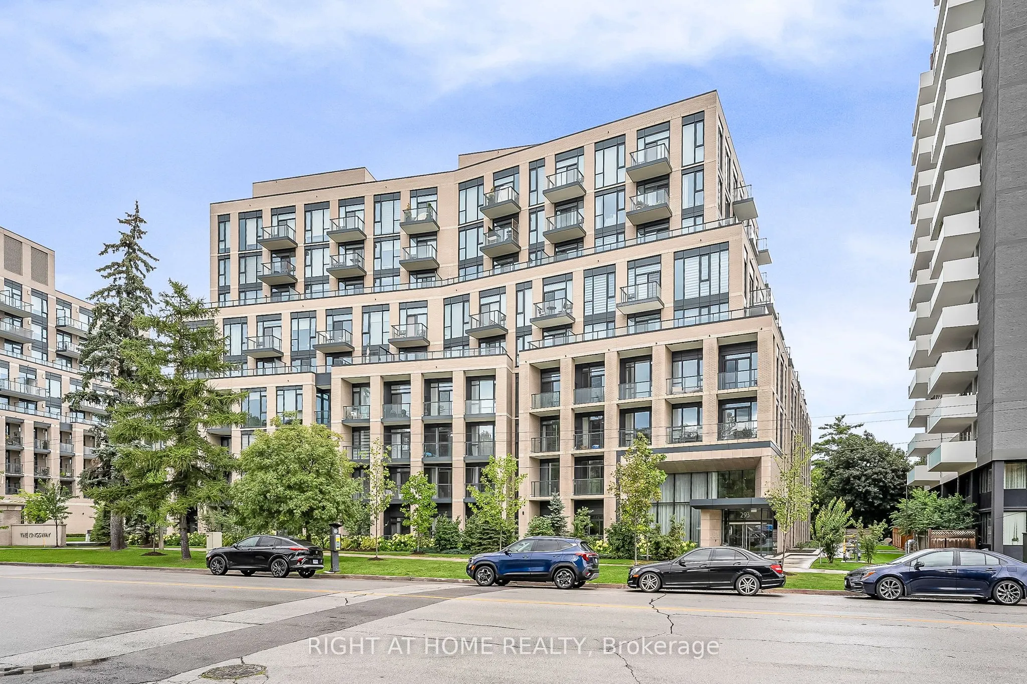 293 The Kingsway, #705