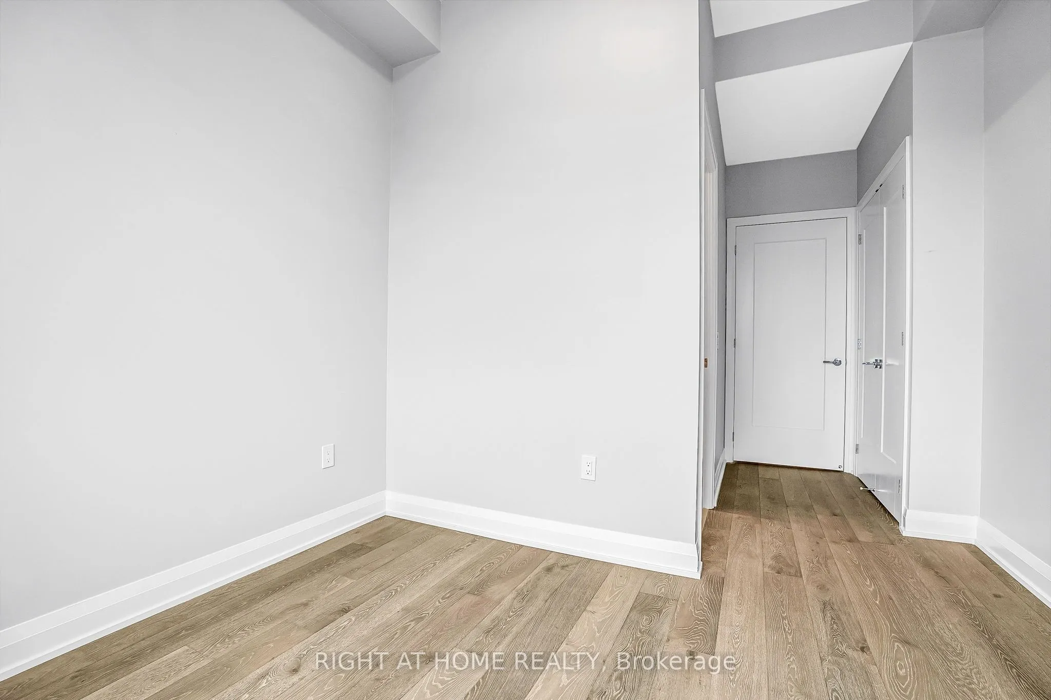 293 The Kingsway, #705