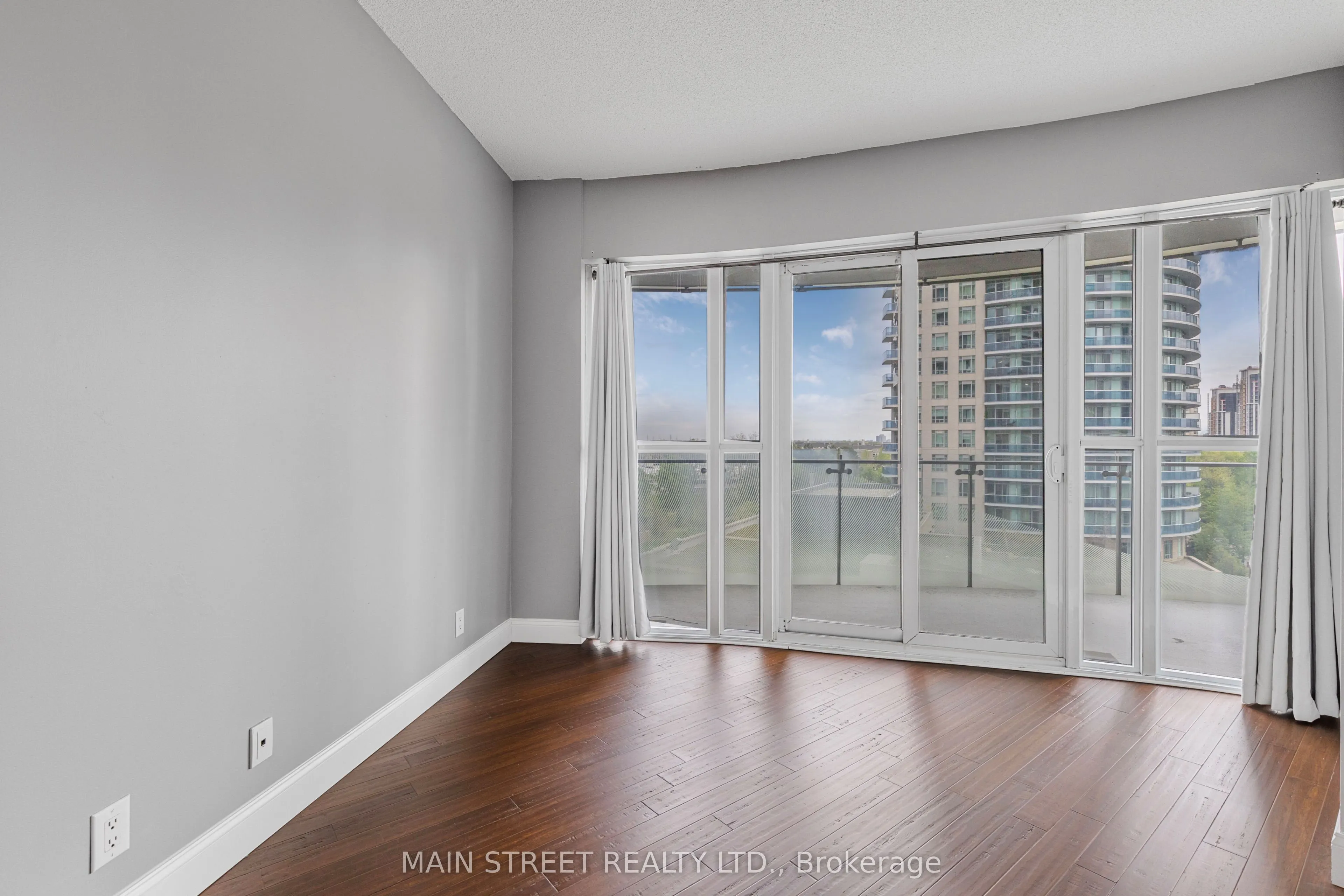 50 Absolute Avenue, #503