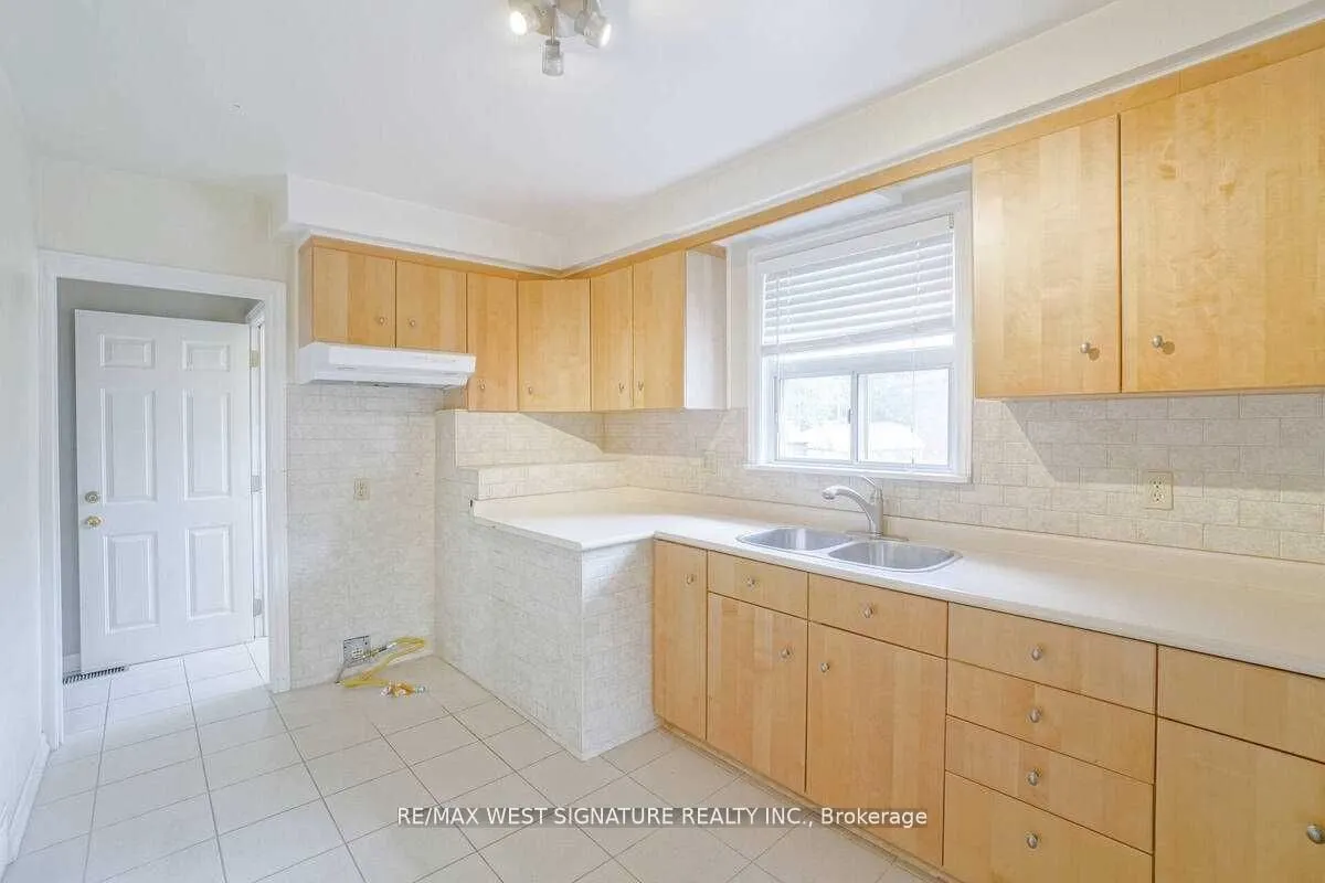 23 Fernando Road
