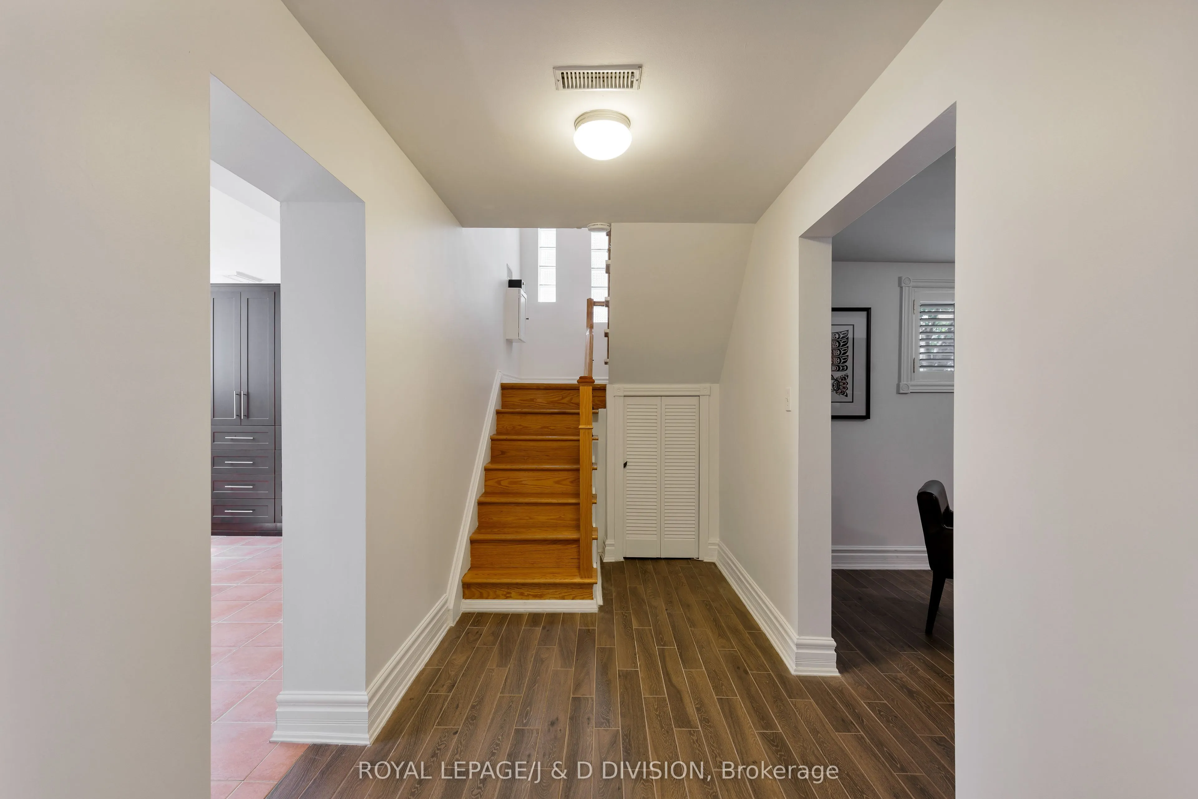 27 Paramount Court