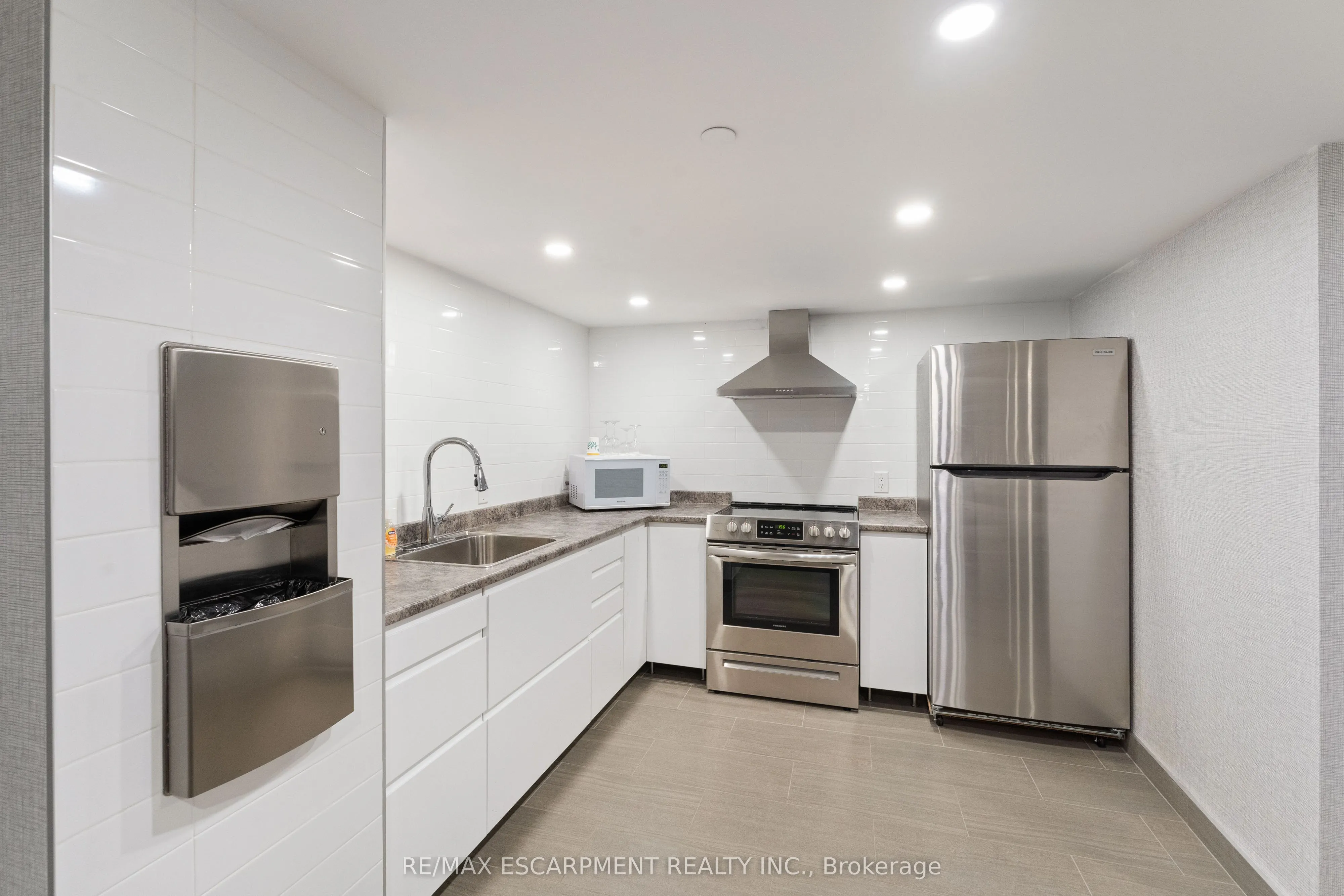 700 Dynes Road, #1103