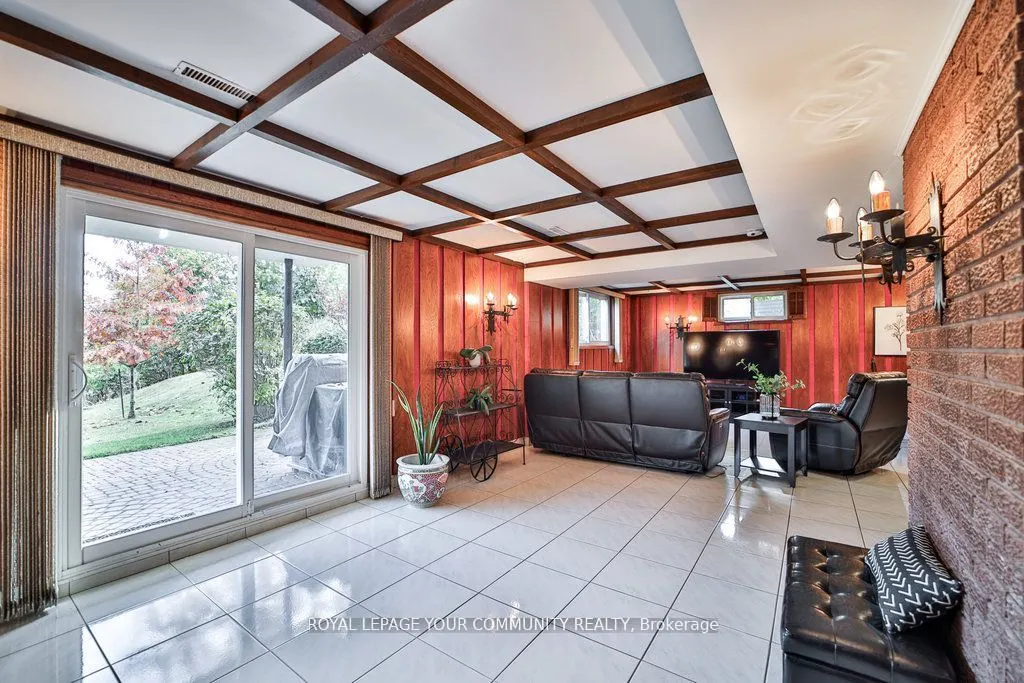 21 Disan Court