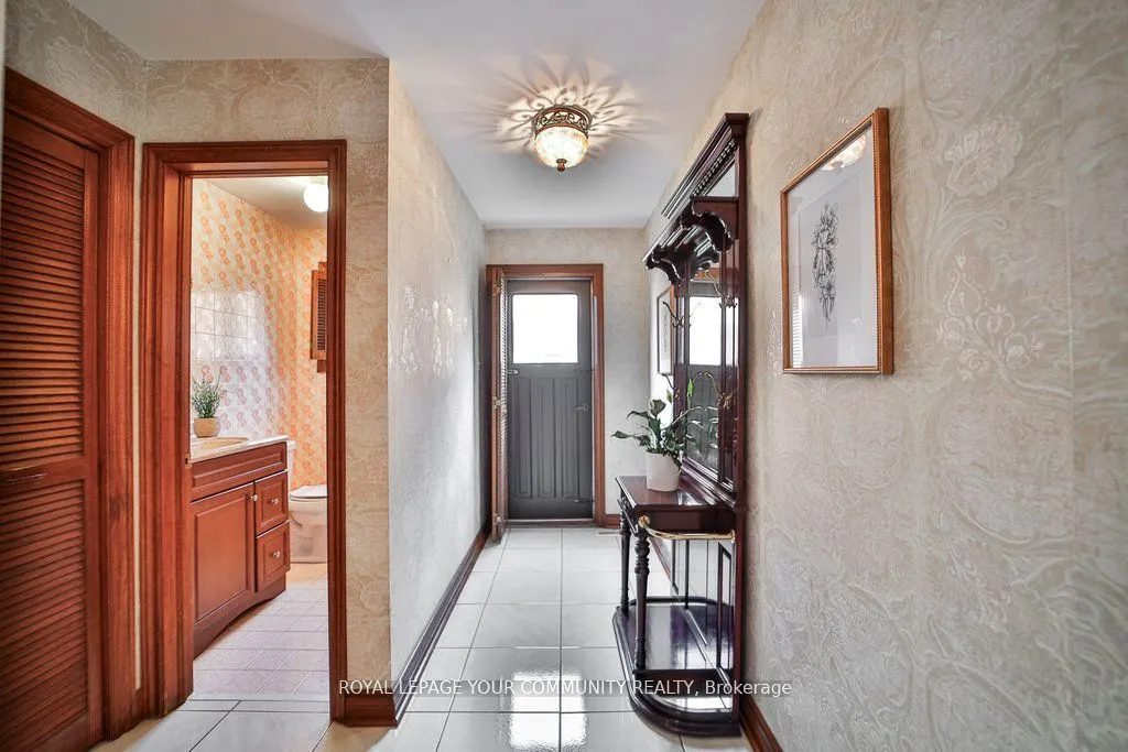 21 Disan Court
