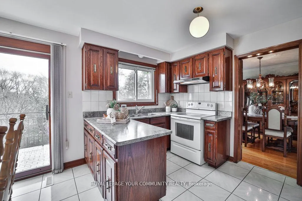 21 Disan Court