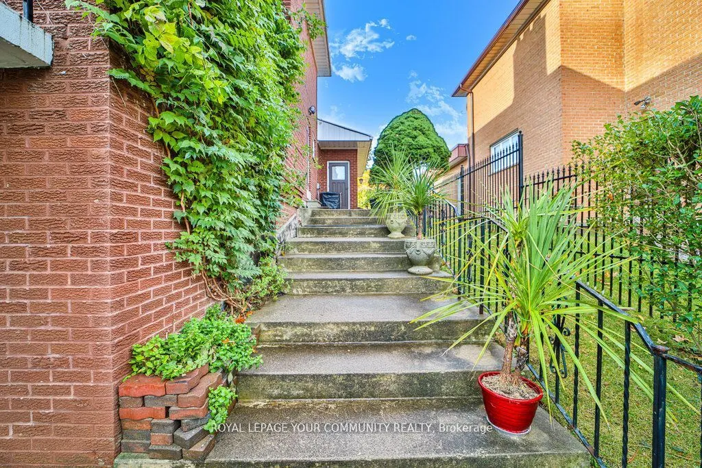 21 Disan Court