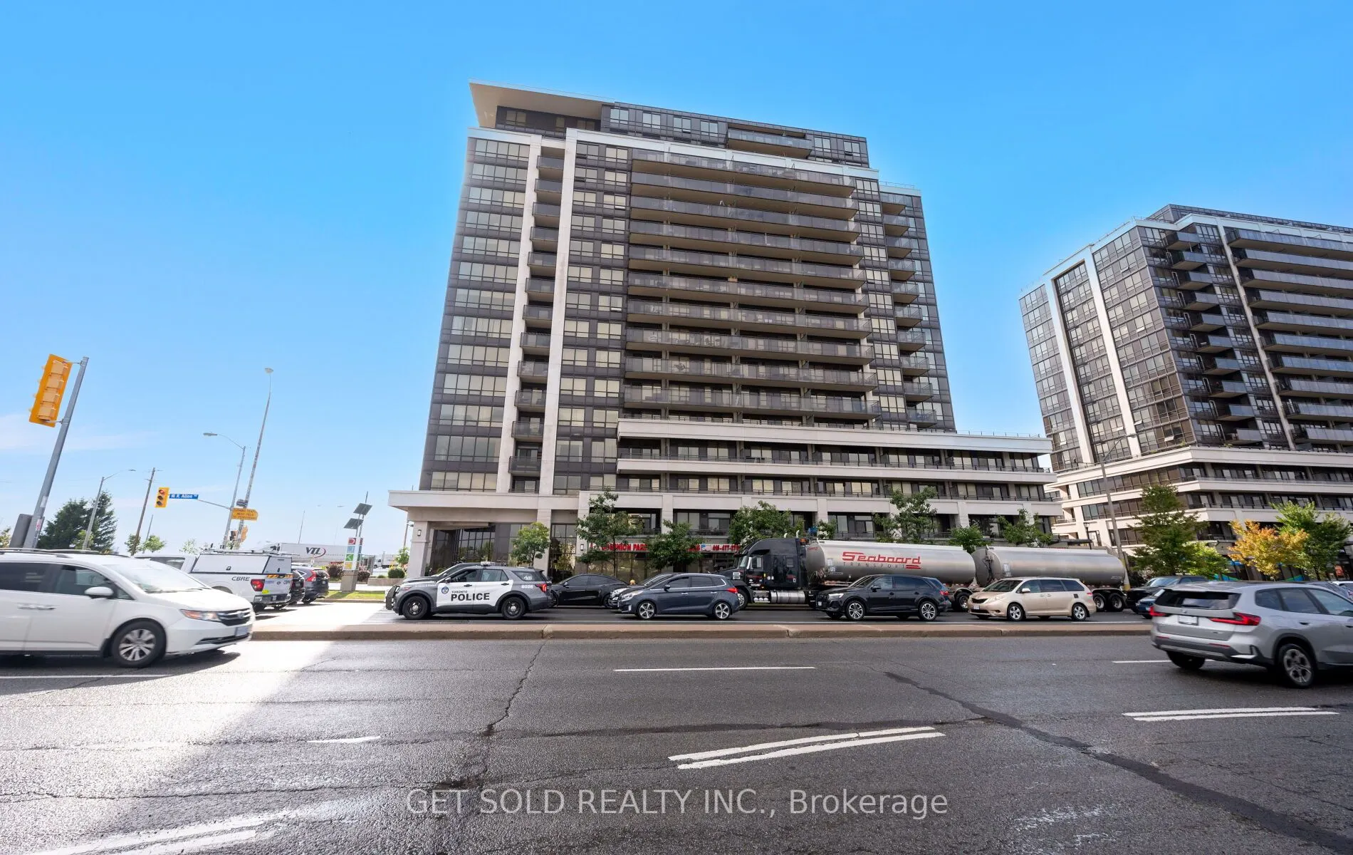 1060 Sheppard Avenue W, #914
