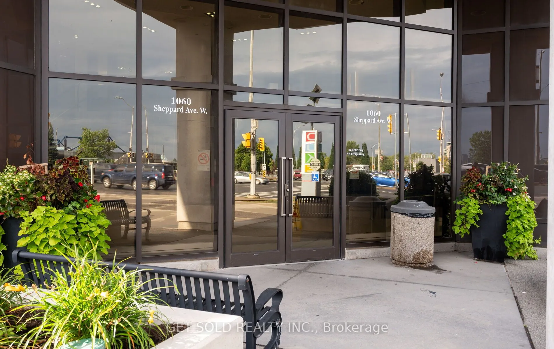 1060 Sheppard Avenue W, #914