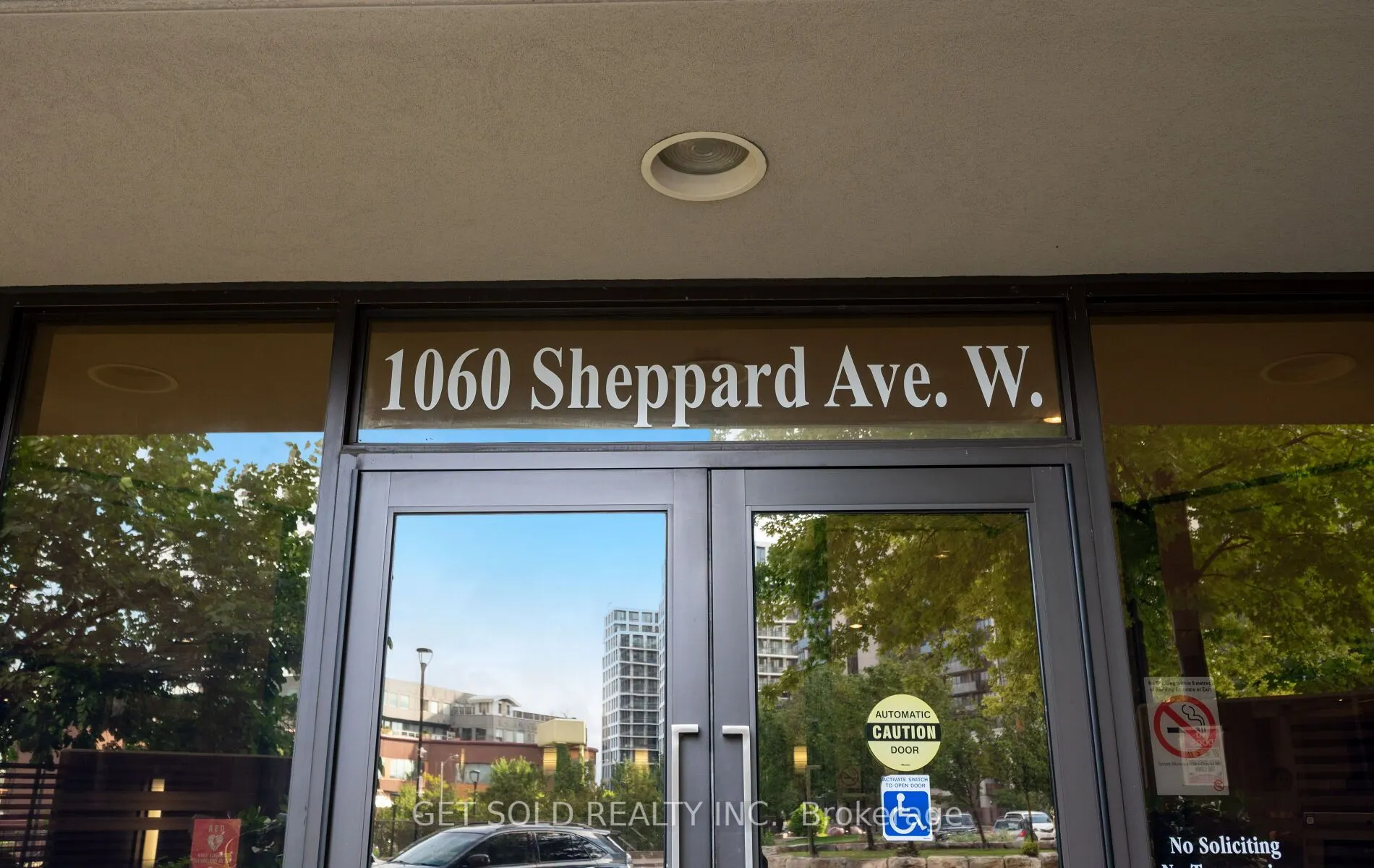 1060 Sheppard Avenue W, #914
