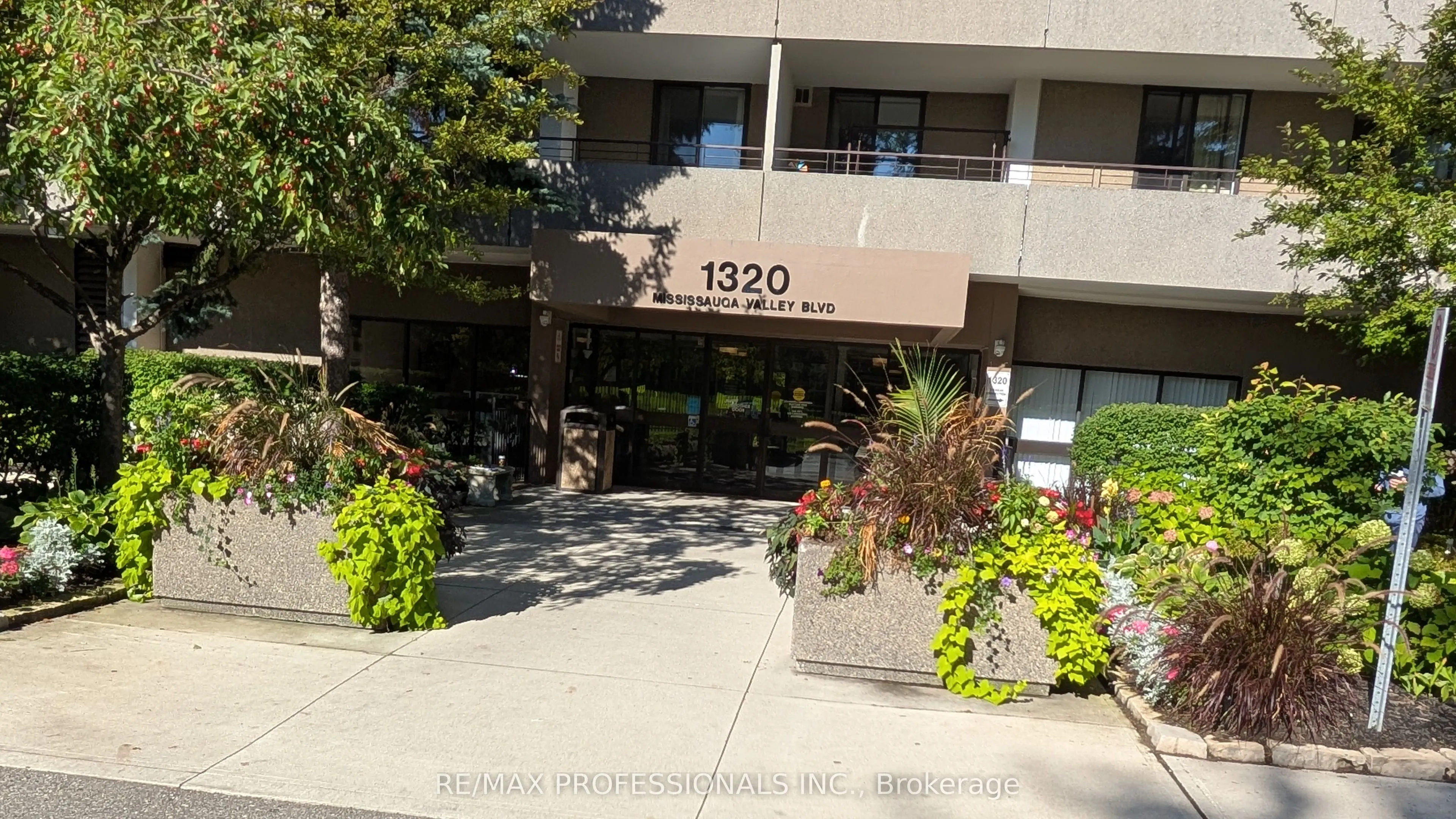 1320 Mississauga Valley Boulevard, #1003