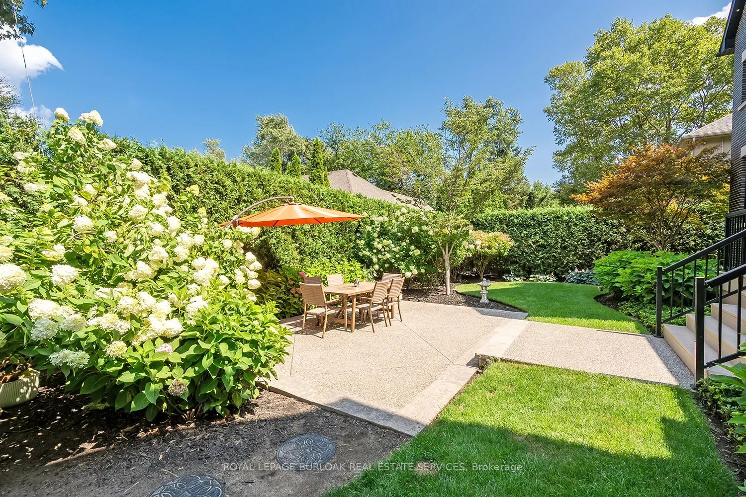 253 Rossmore Boulevard