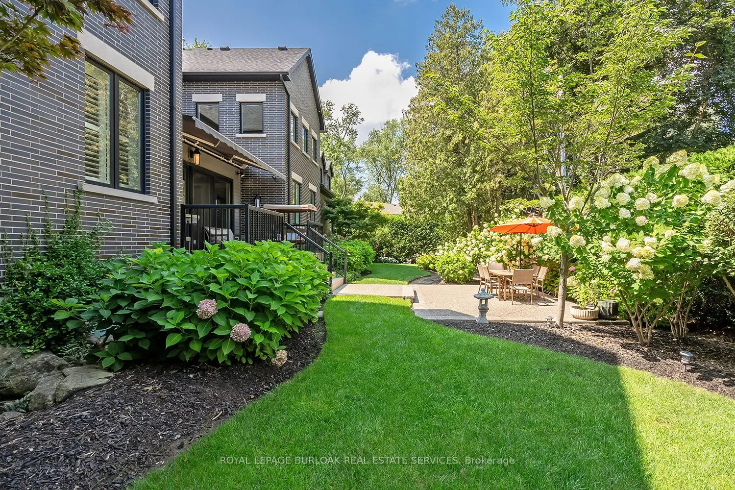 253 Rossmore Boulevard
