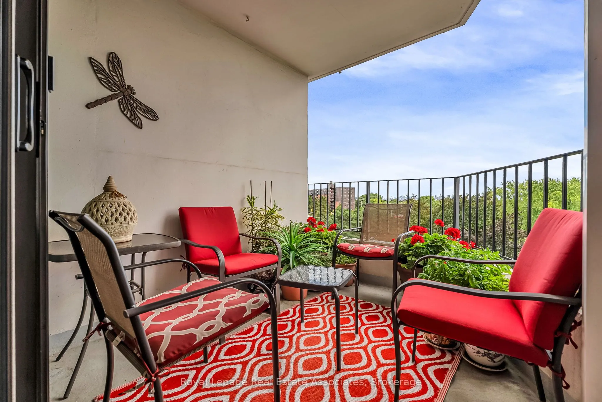 1333 Bloor Street E, #611