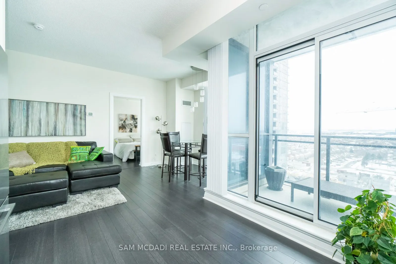 55 Eglinton Avenue W, #1504