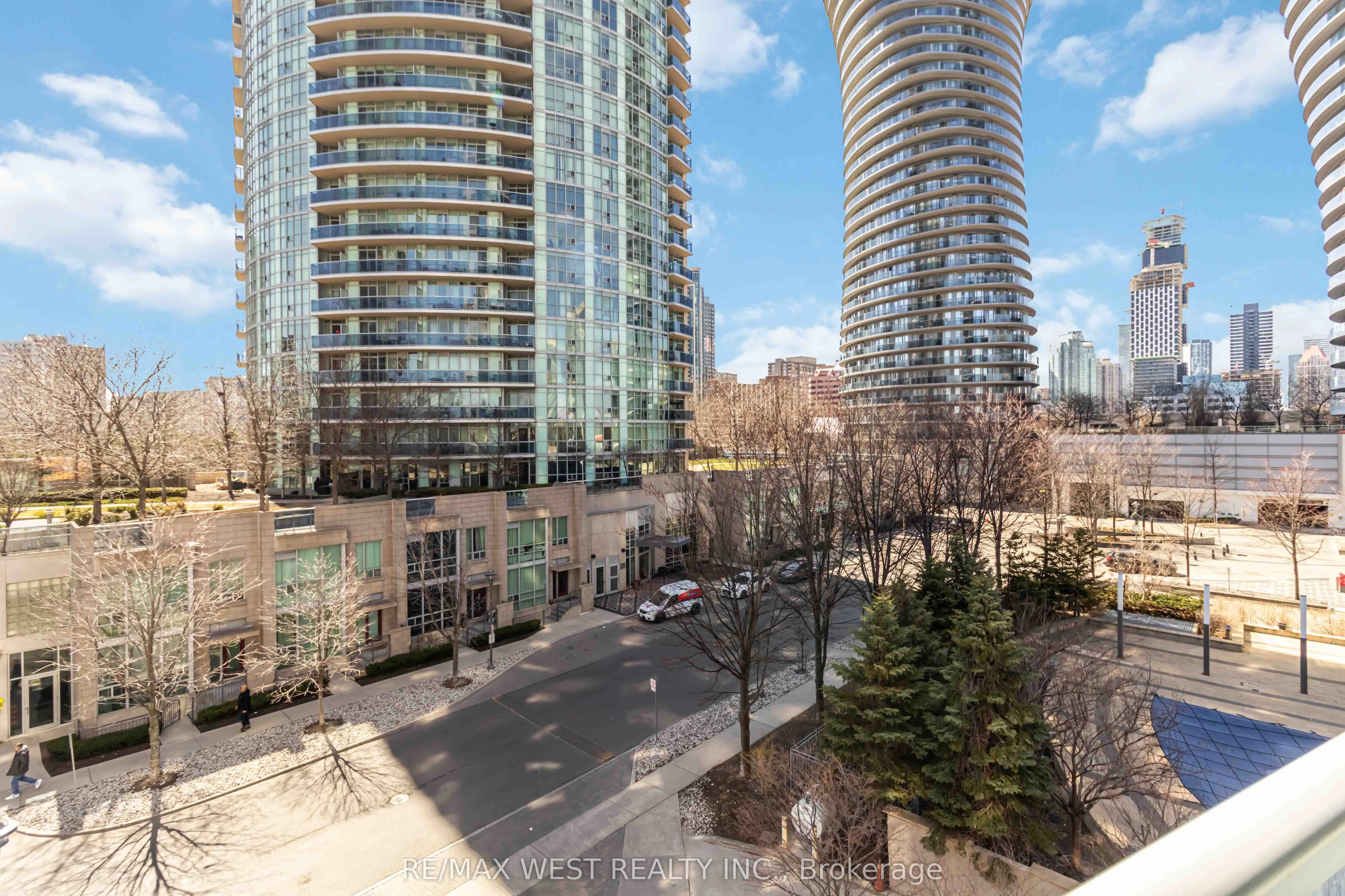 80 Absolute Avenue, #406