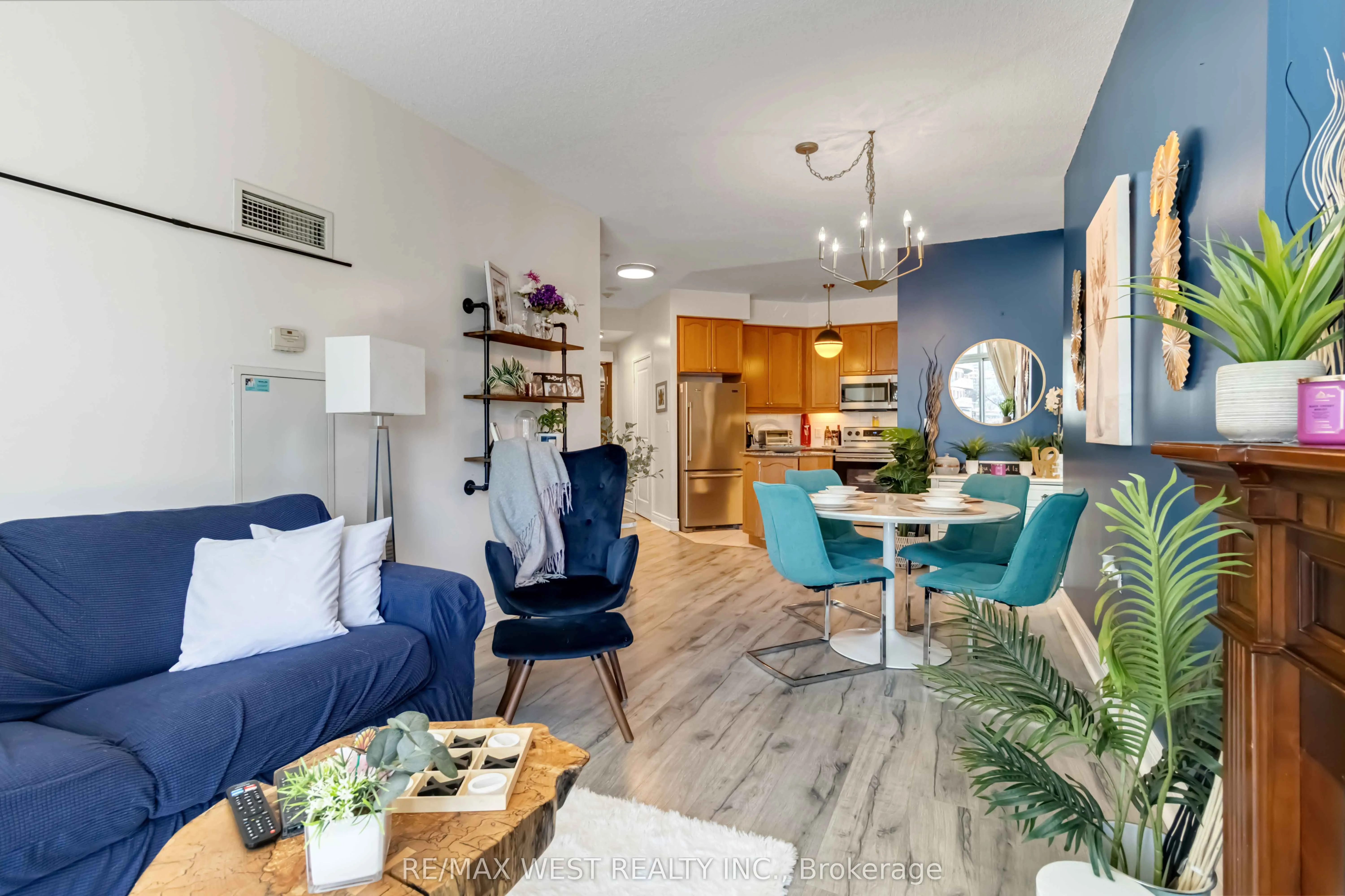 80 Absolute Avenue, #406