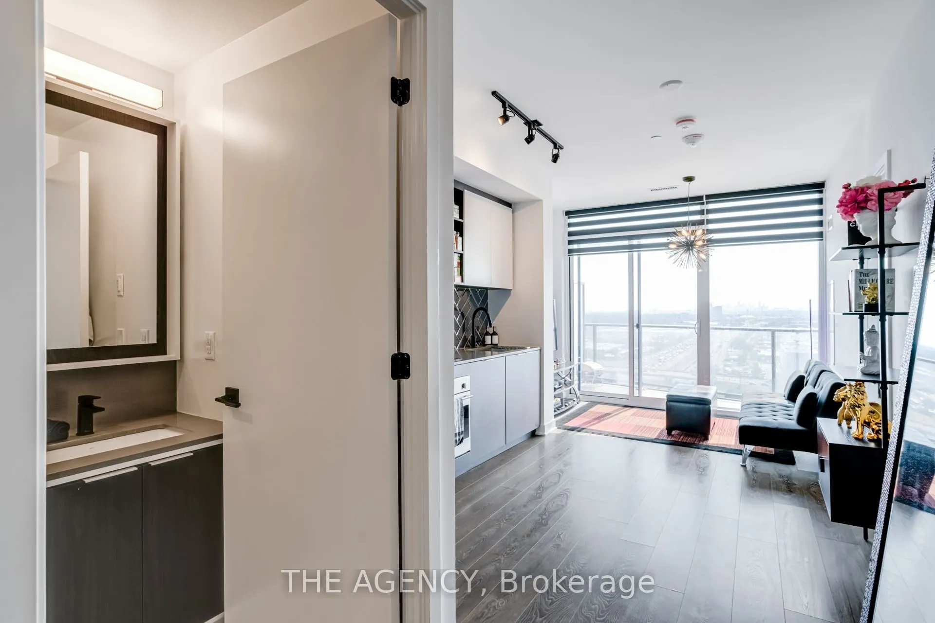 36 Zorra Street, #1802