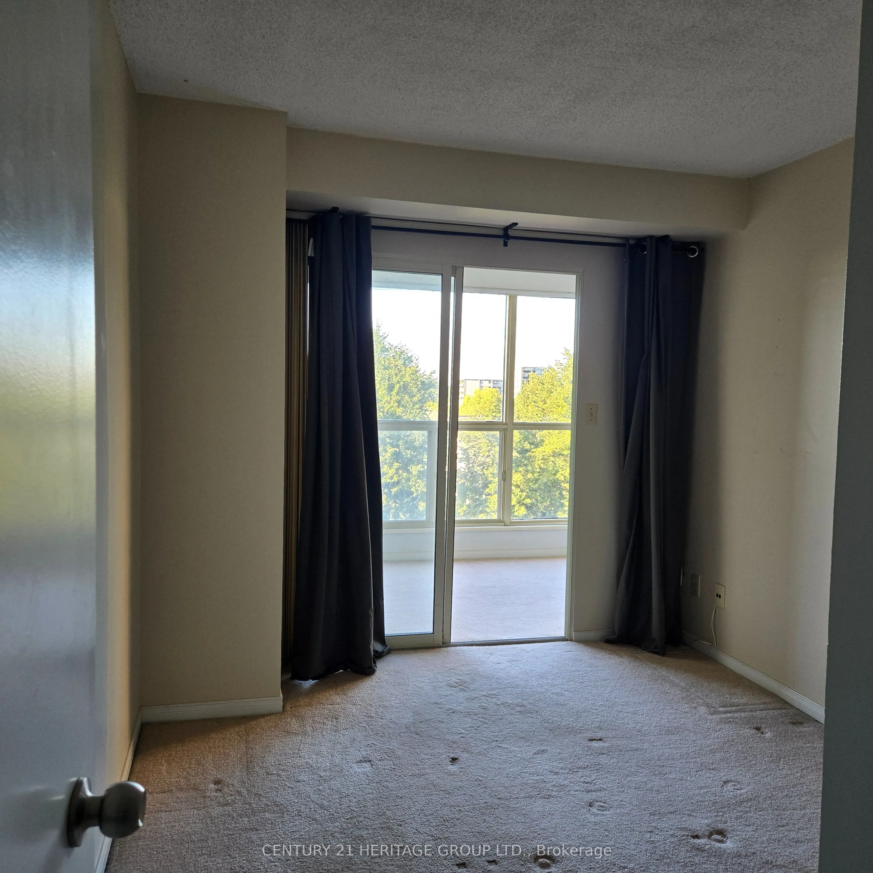 2267 Lakeshore Boulevard W, #610