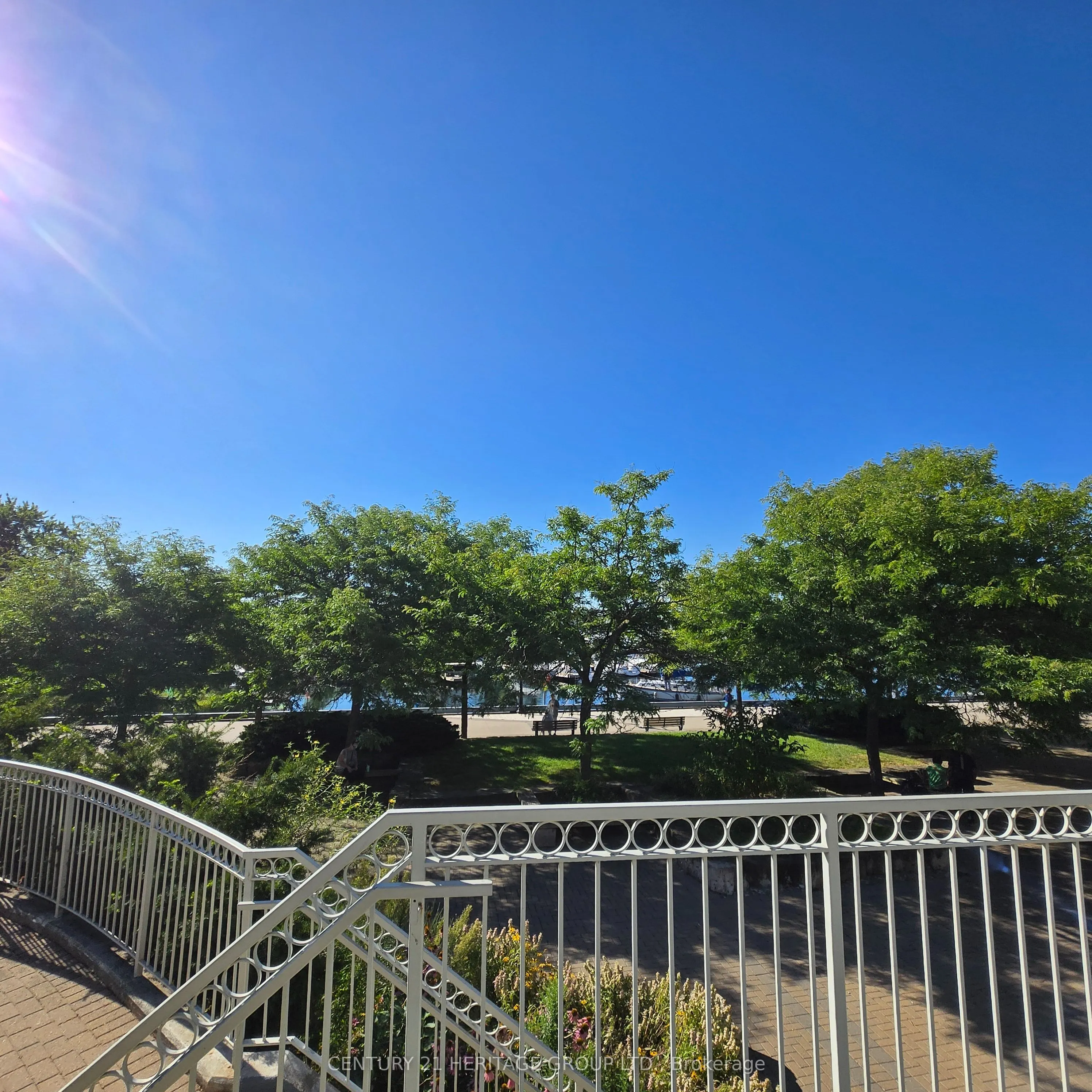 2267 Lakeshore Boulevard W, #610