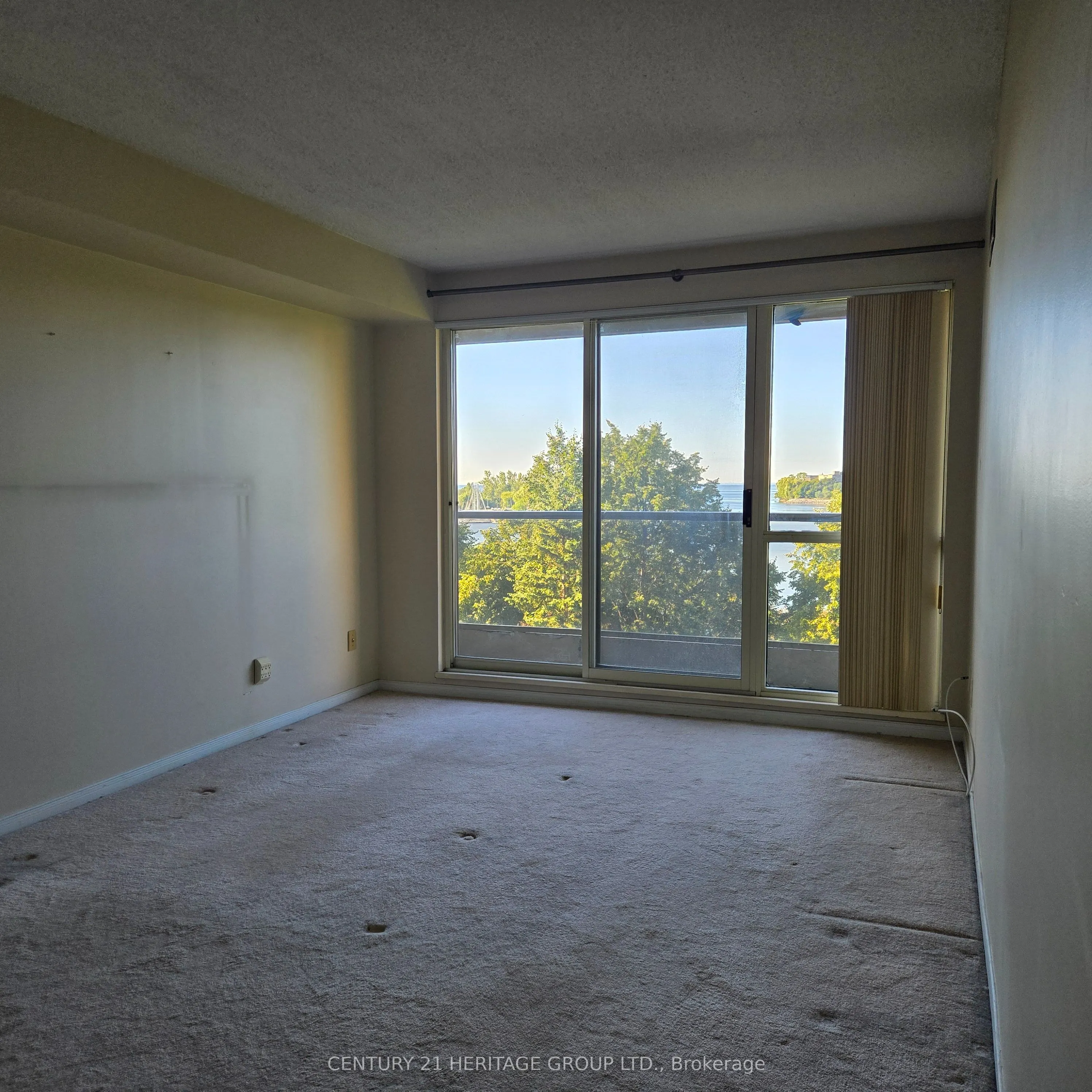 2267 Lakeshore Boulevard W, #610