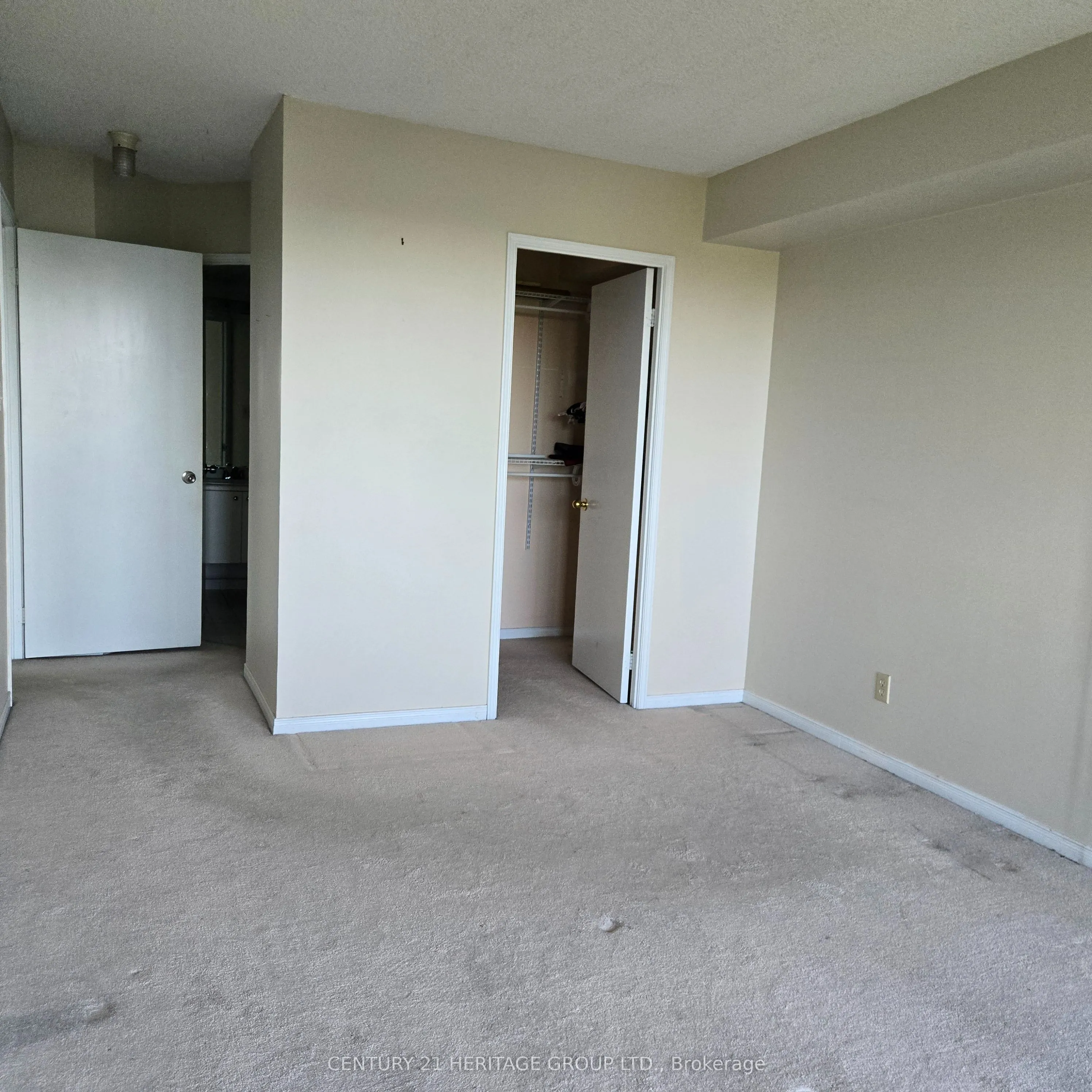2267 Lakeshore Boulevard W, #610
