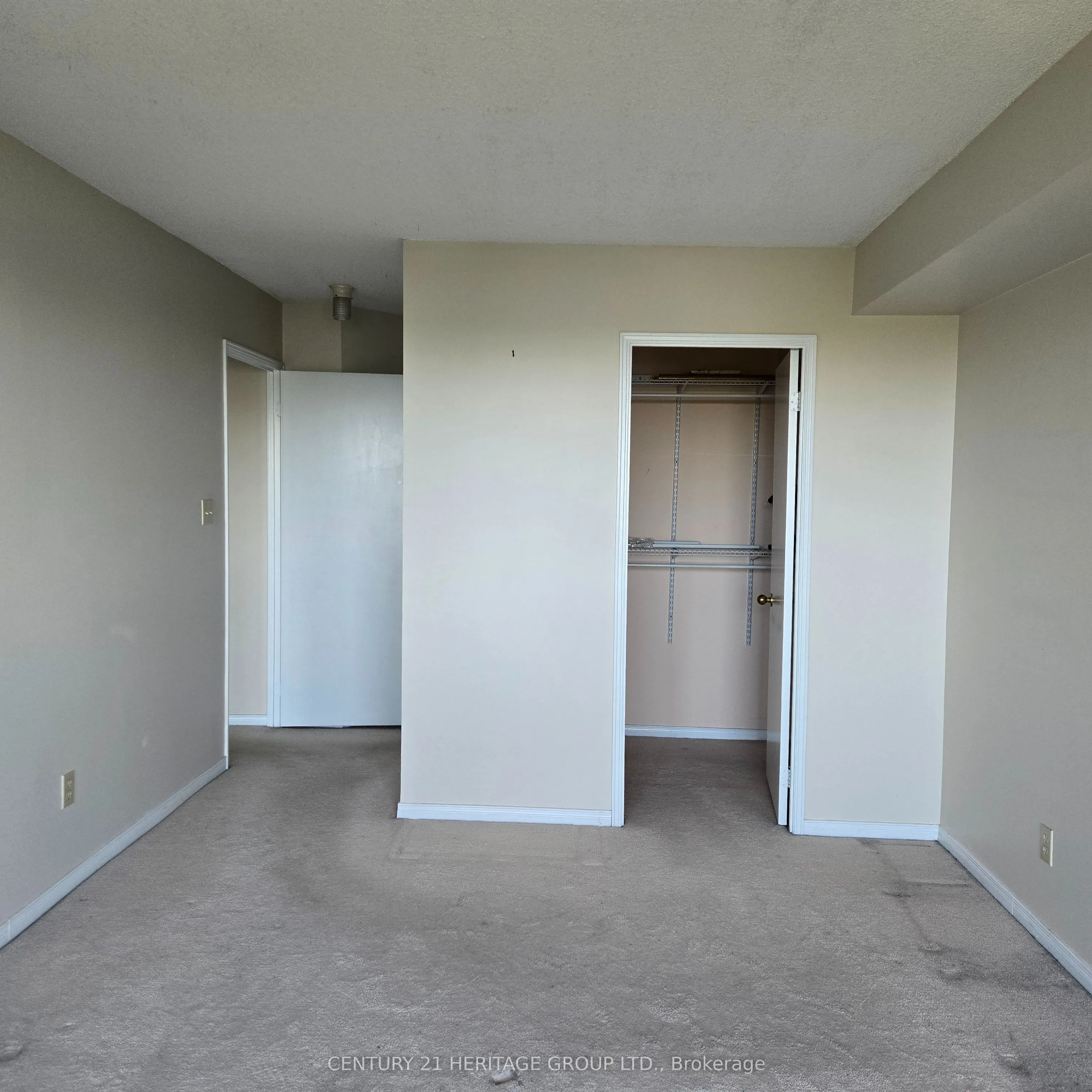 2267 Lakeshore Boulevard W, #610