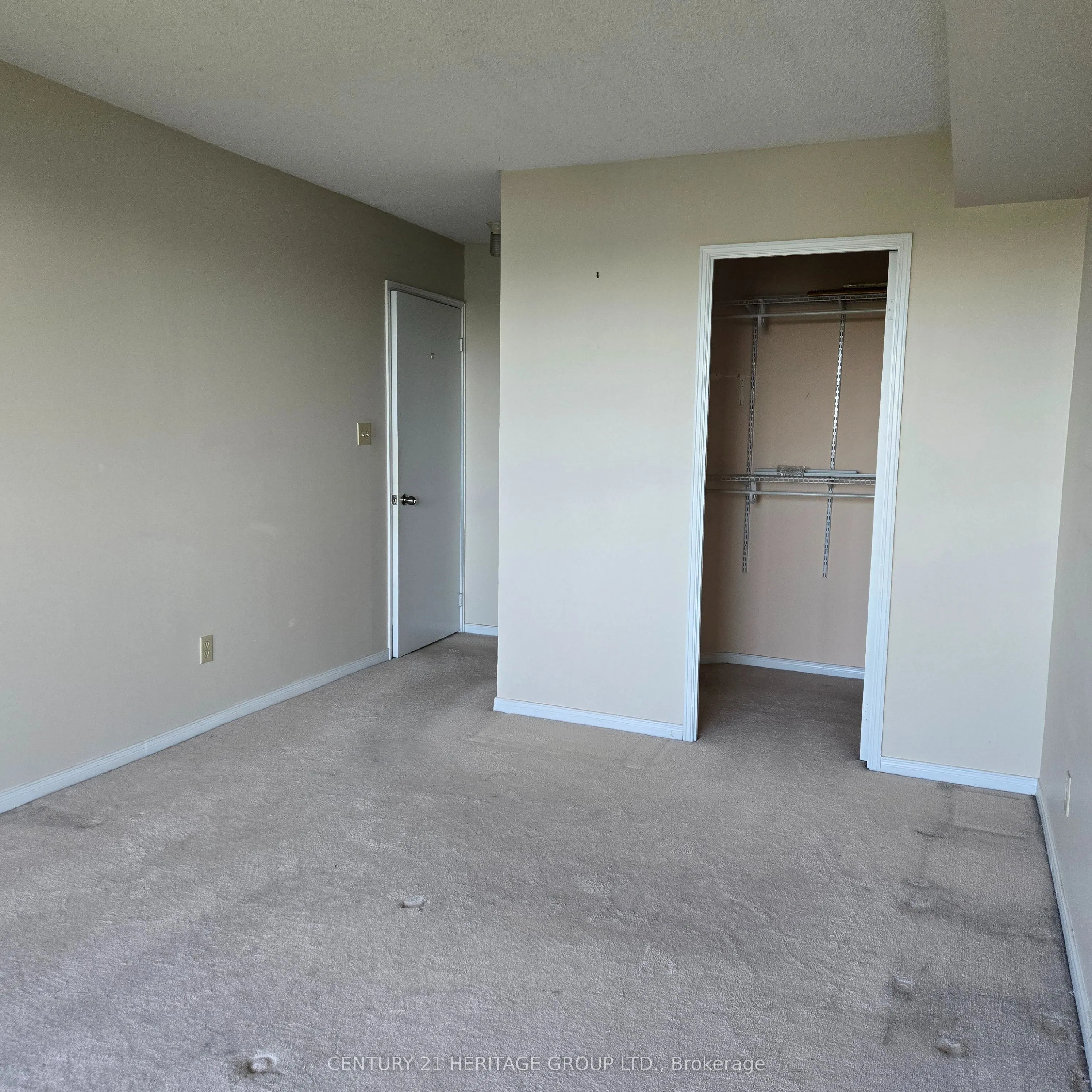 2267 Lakeshore Boulevard W, #610