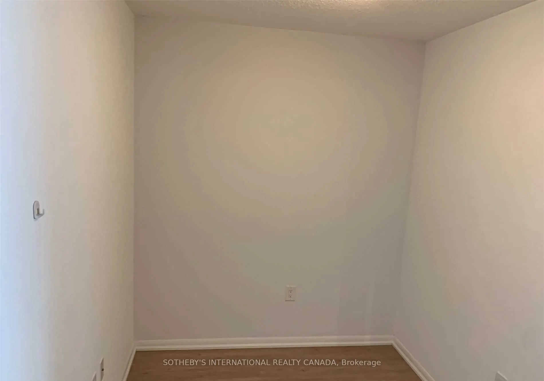 830 Lawrence Avenue W, #802