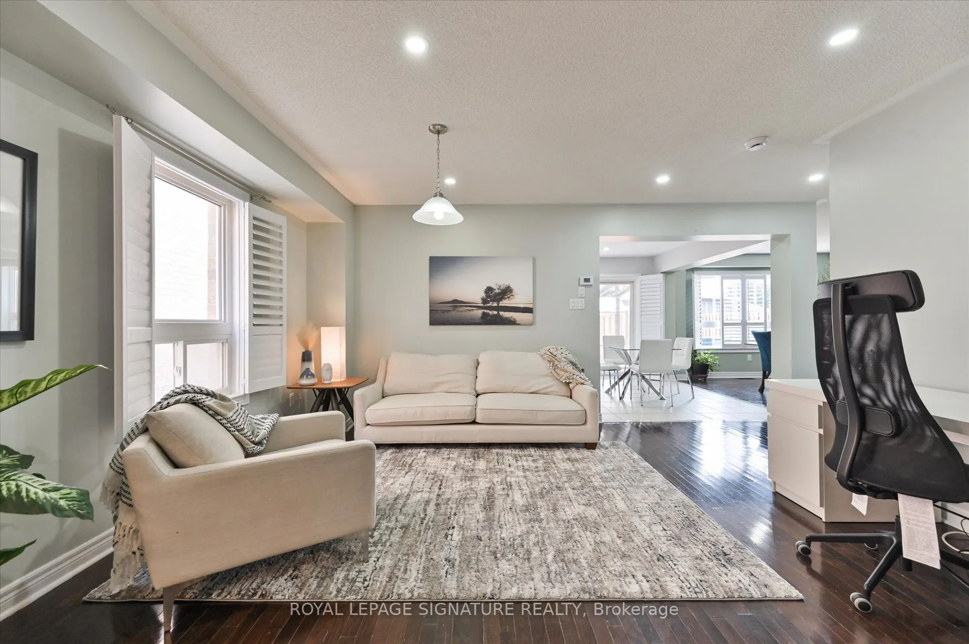 5 Thornbush Boulevard