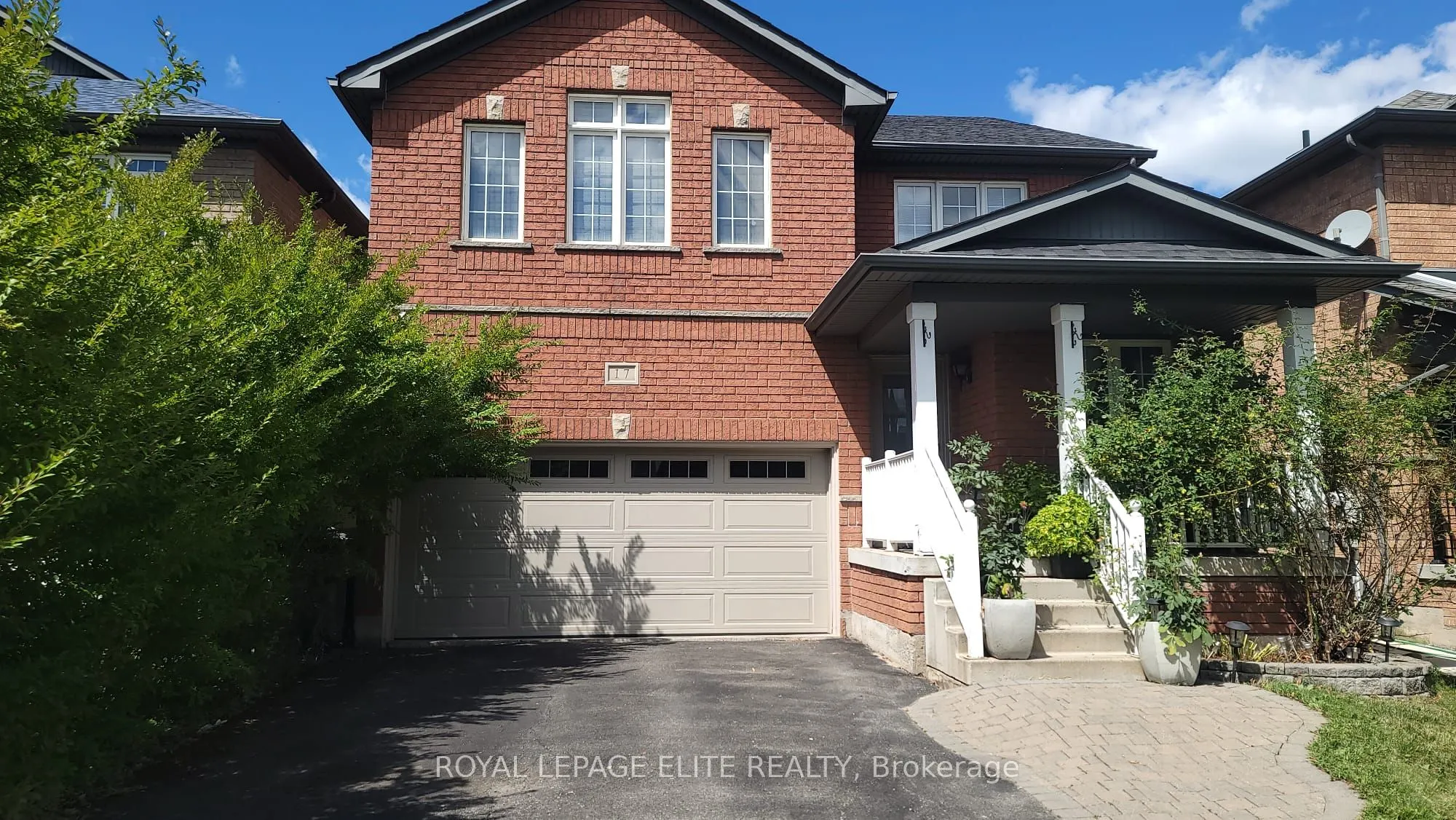 17 Chestermere Crescent