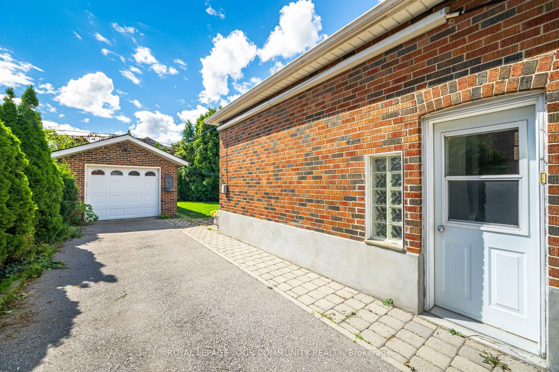 185 Dunraven Drive