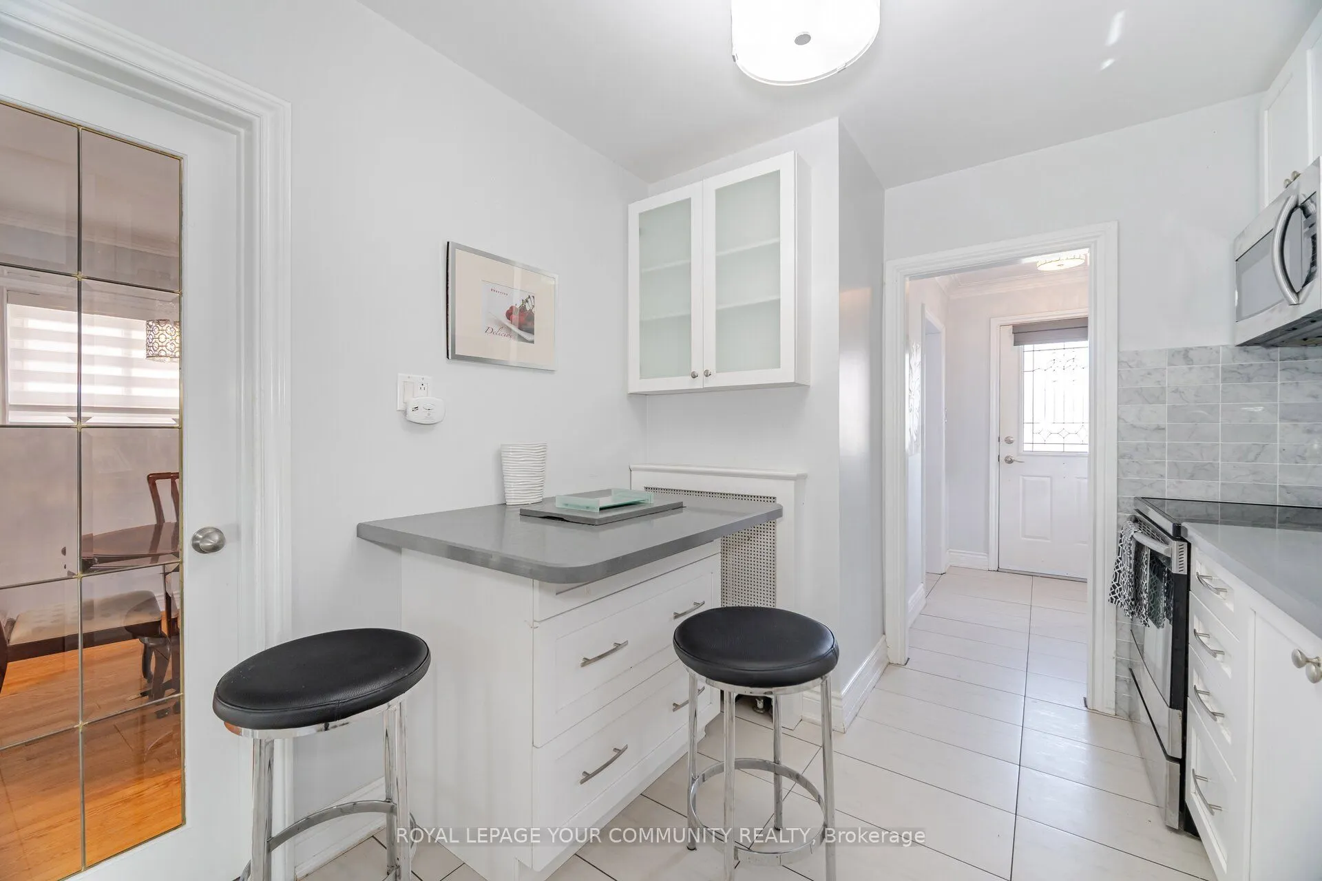 185 Dunraven Drive