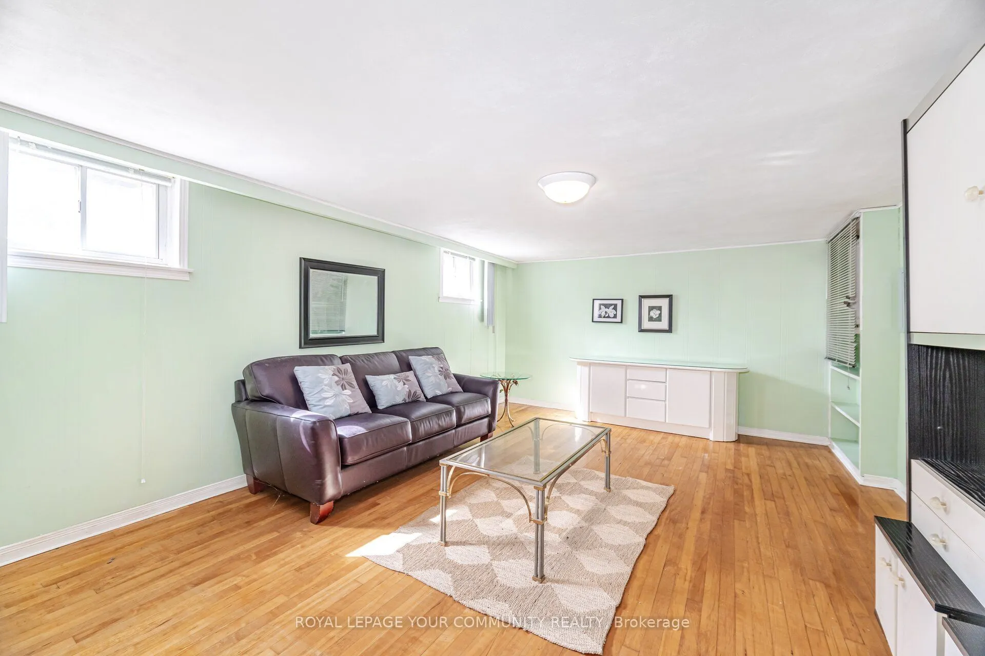185 Dunraven Drive