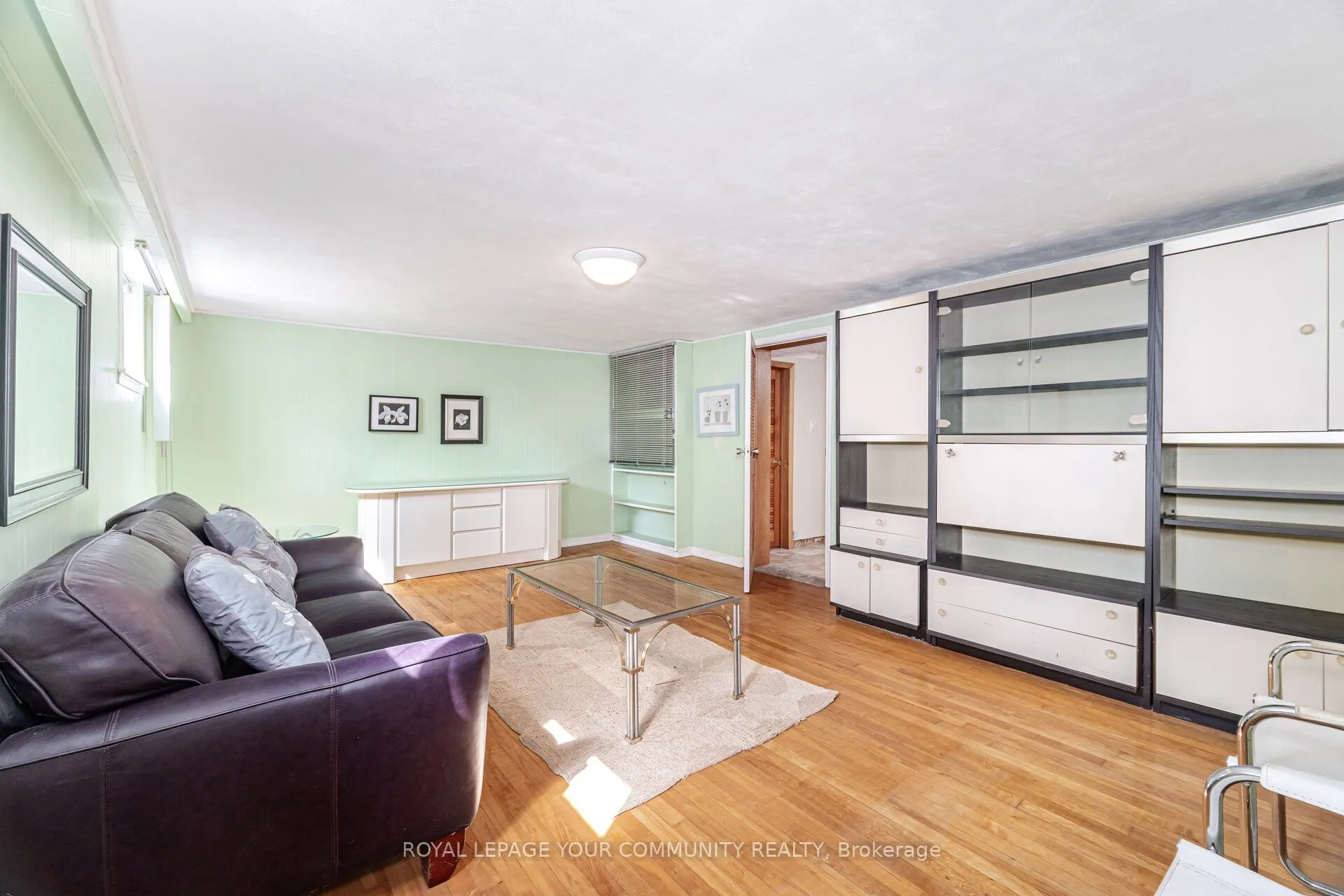 185 Dunraven Drive
