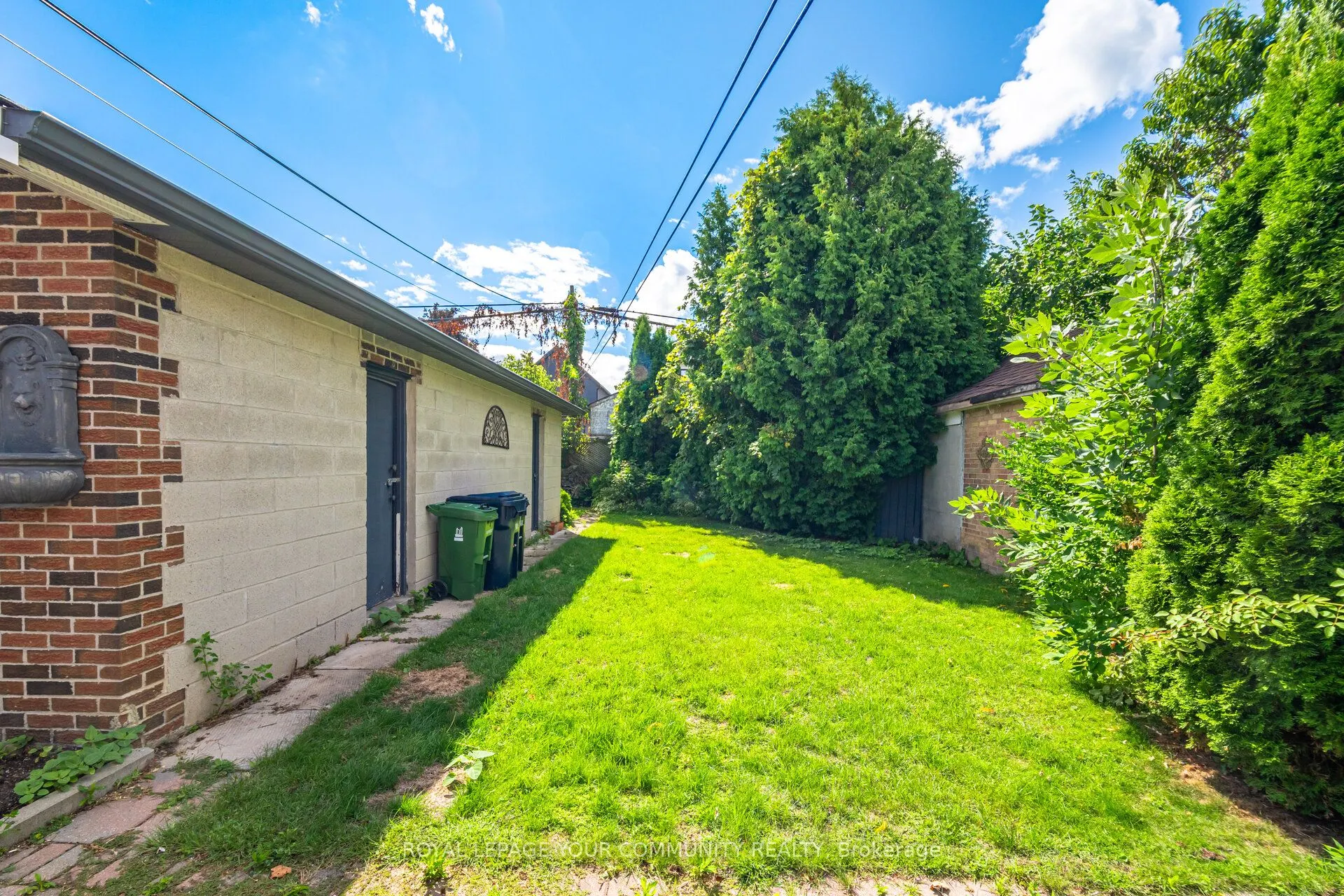 185 Dunraven Drive