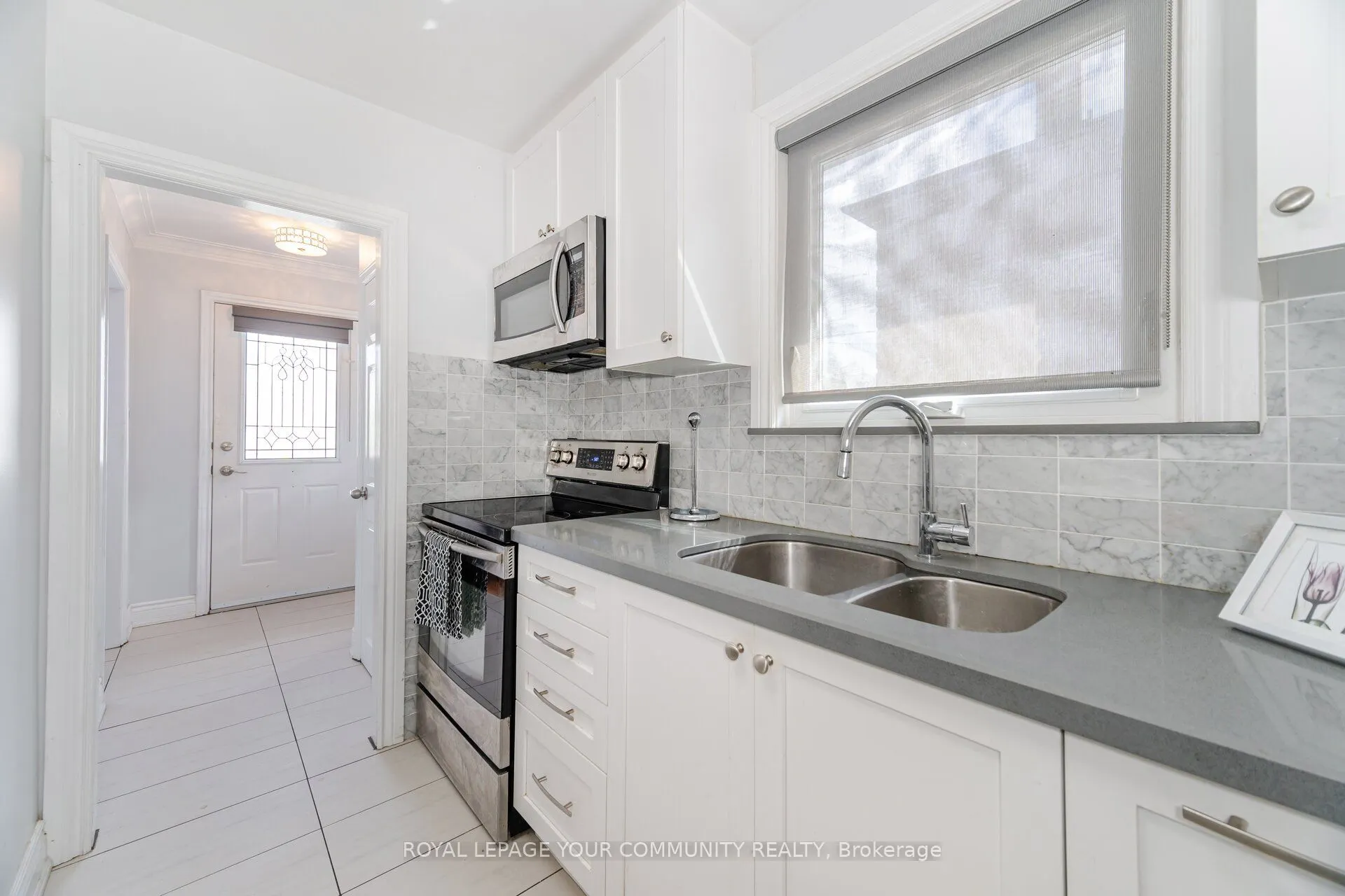 185 Dunraven Drive