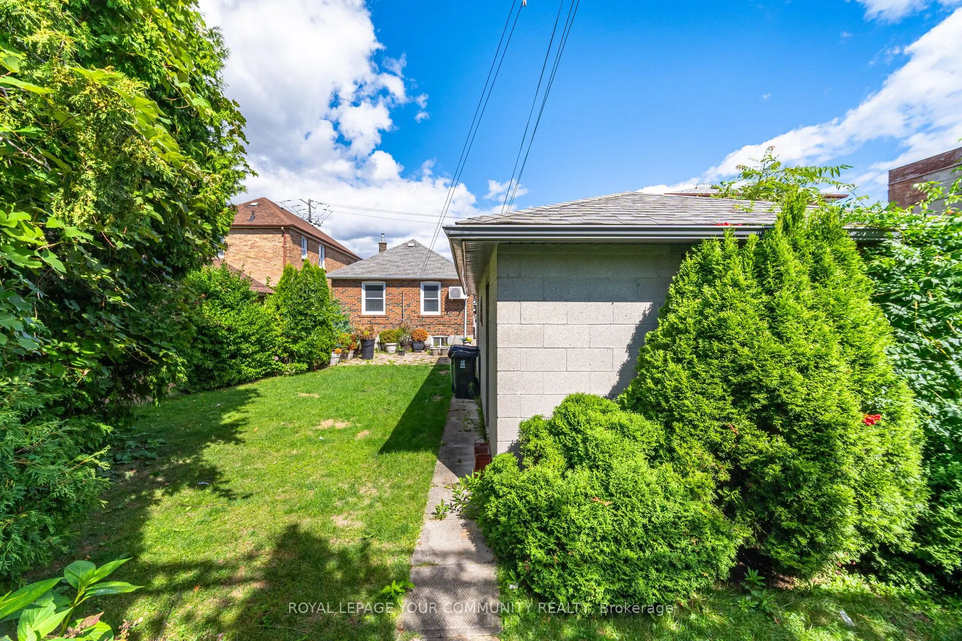 185 Dunraven Drive
