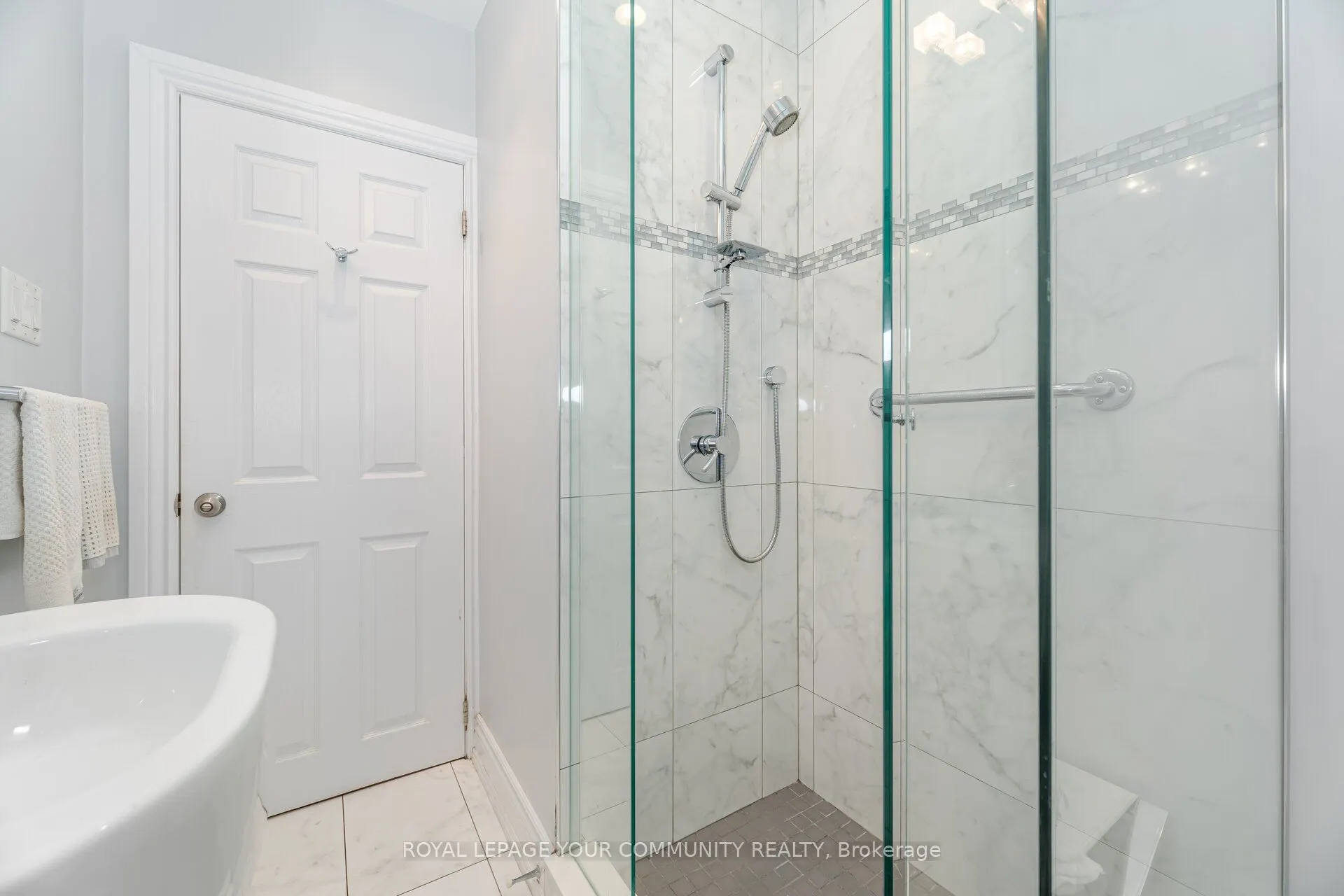 185 Dunraven Drive