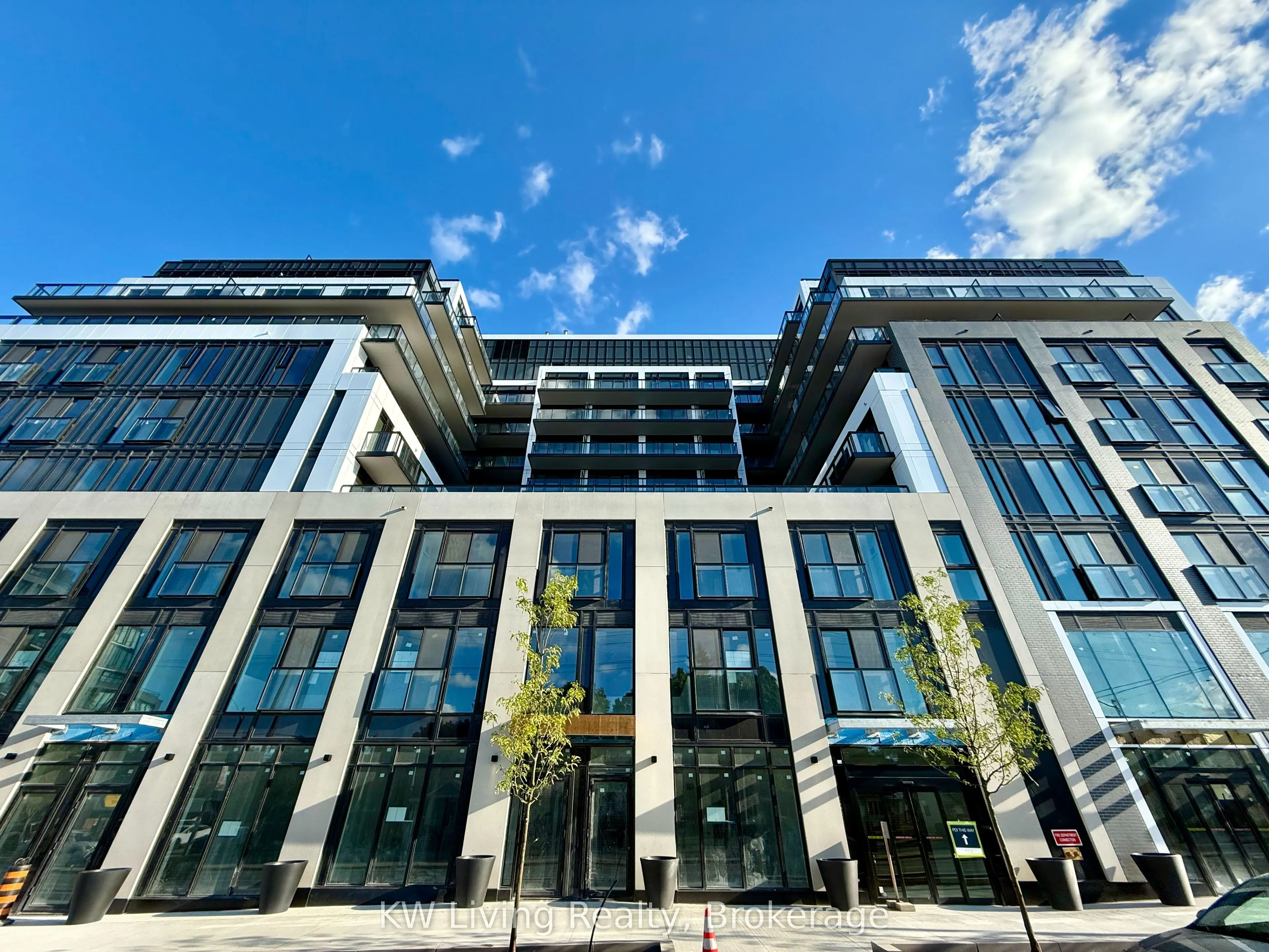 801 The Queensway, #411