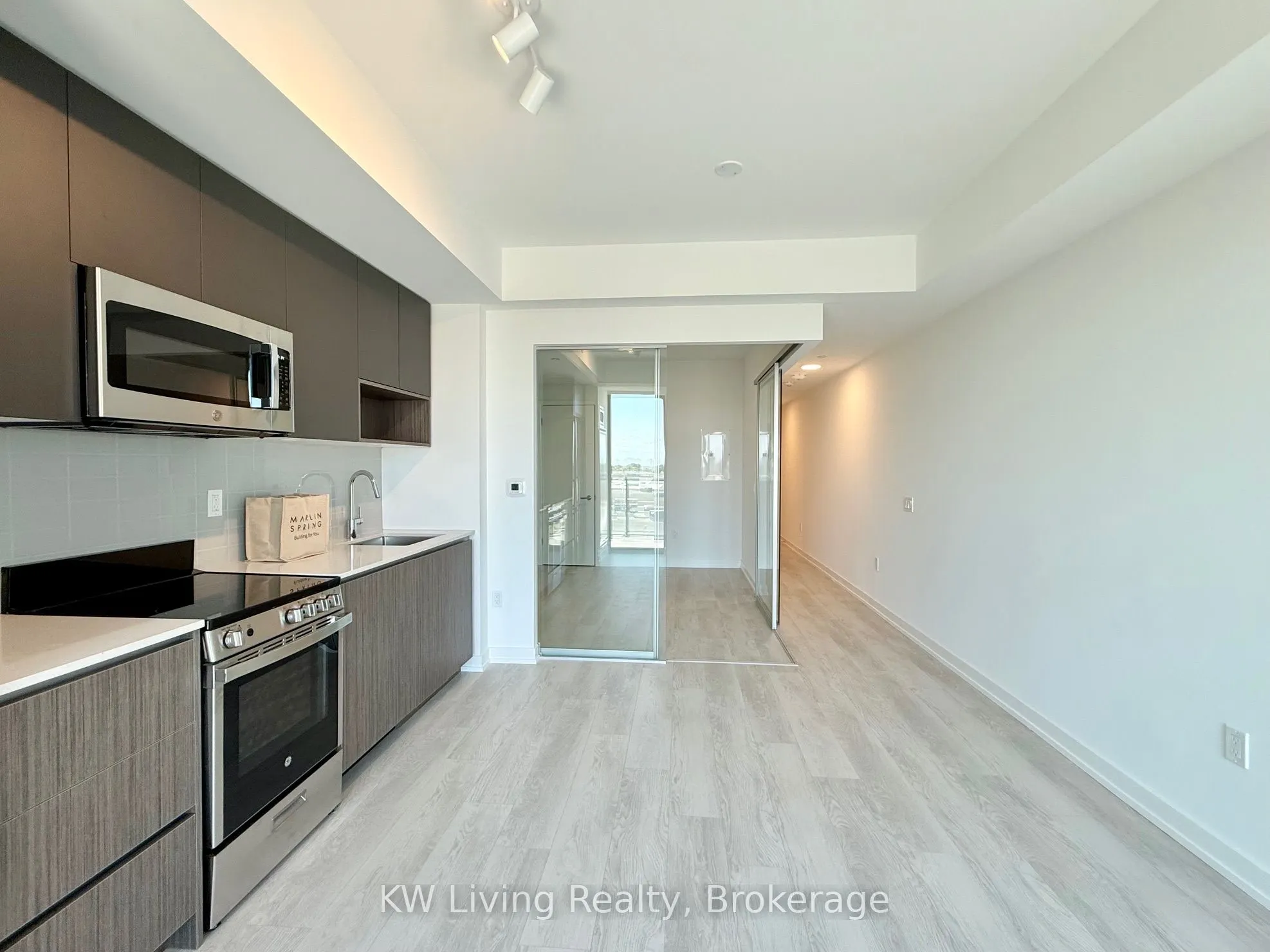 801 The Queensway, #411