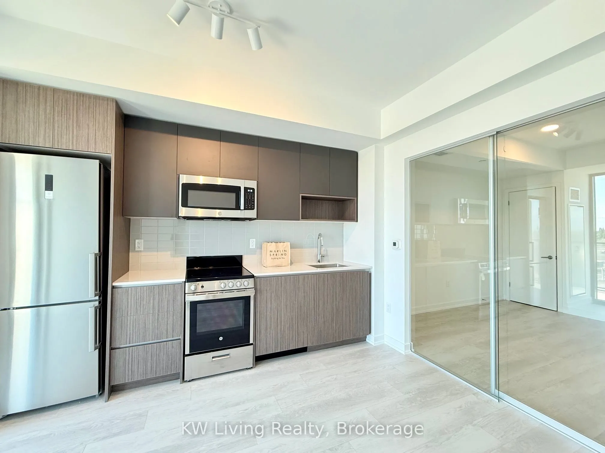 801 The Queensway, #411