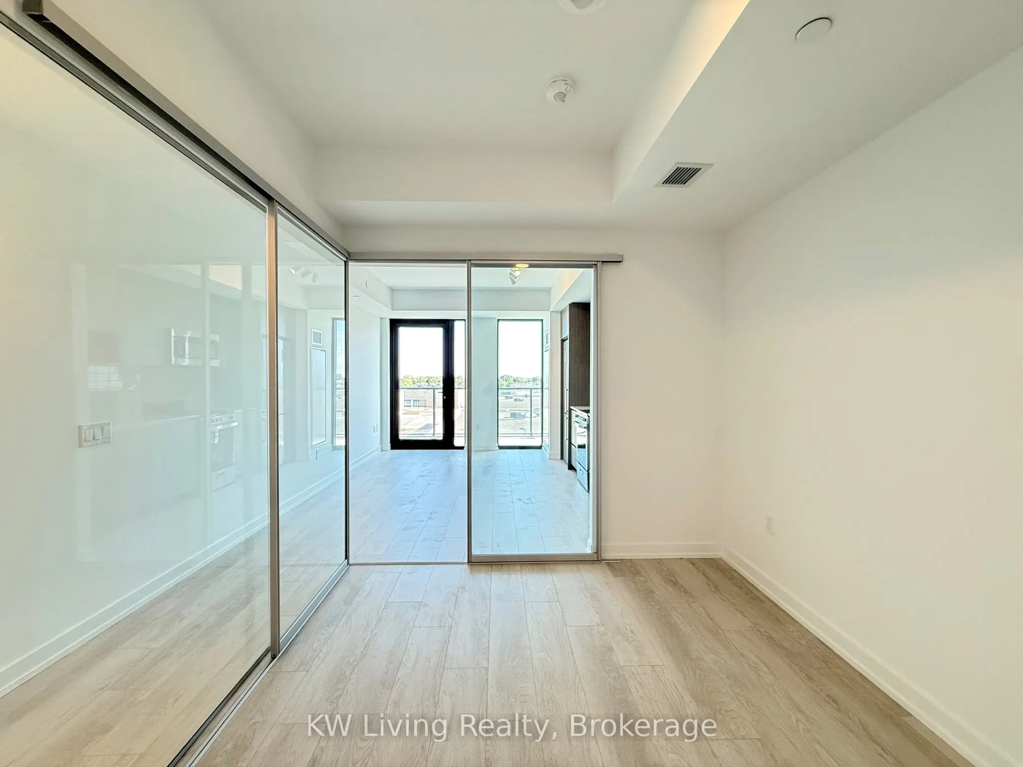 801 The Queensway, #411