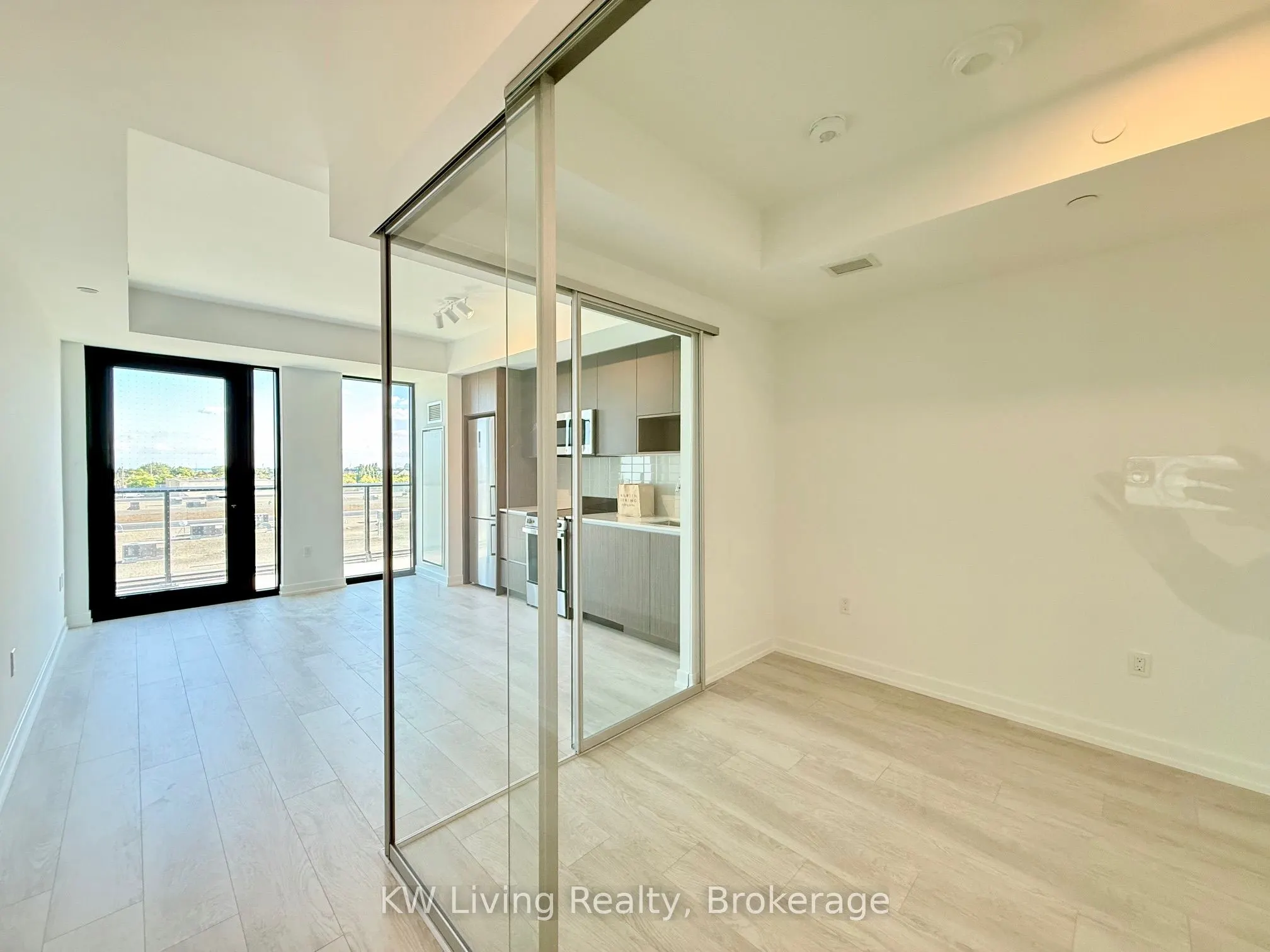 801 The Queensway, #411