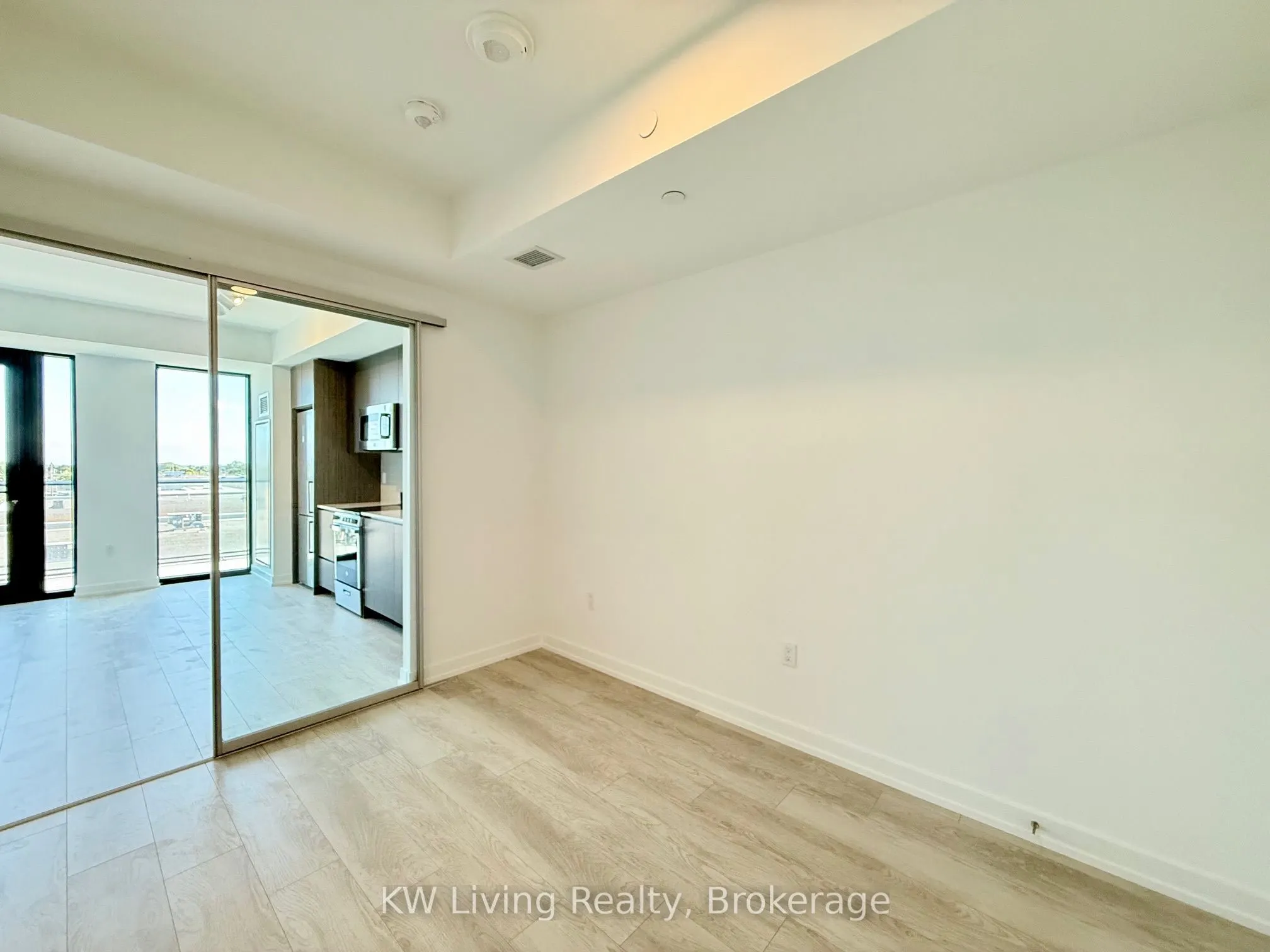 801 The Queensway, #411